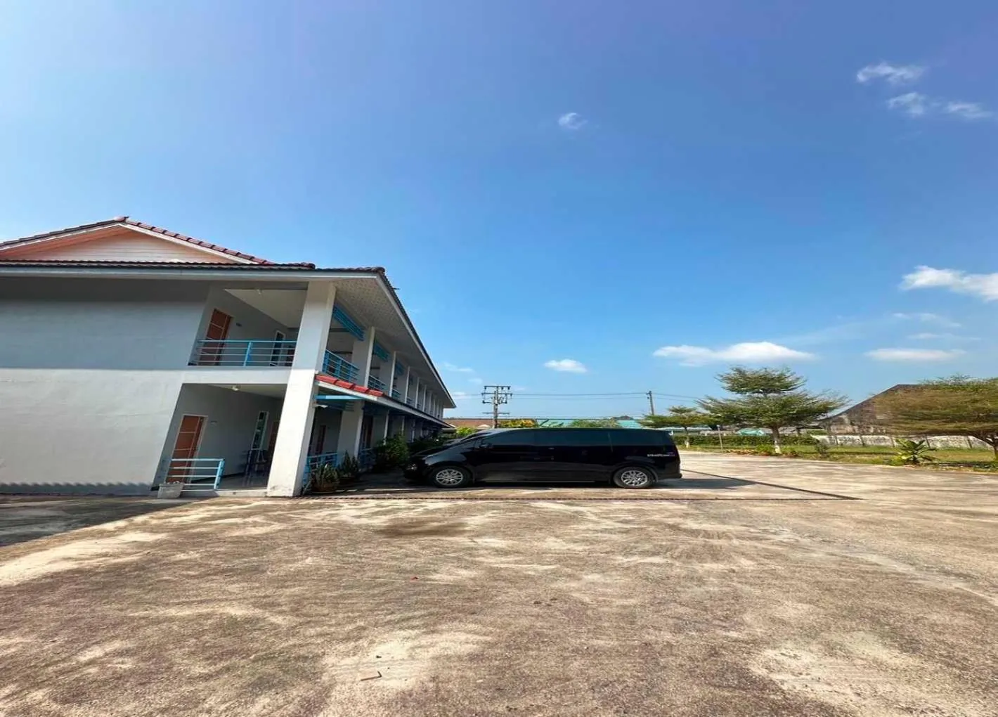 Facade/entrance in OYO 75467 Baan Siripornchai2