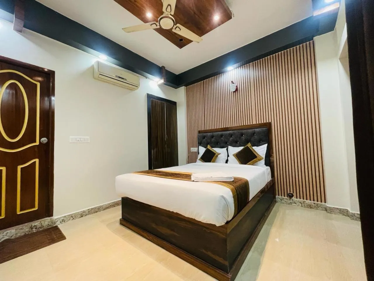 Bedroom, Bed in Hotel Boss Palace