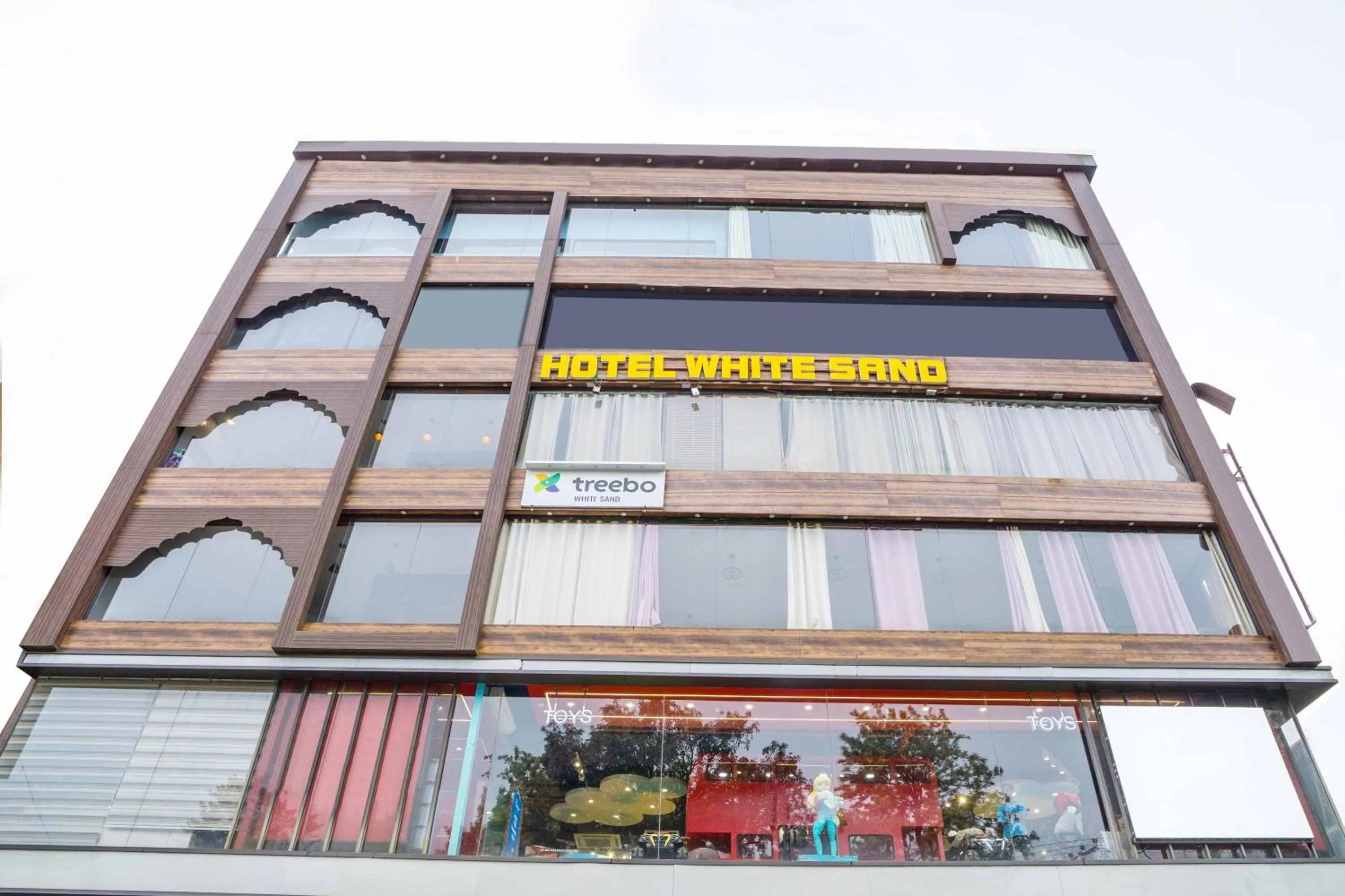 Property building in Treebo White Sand