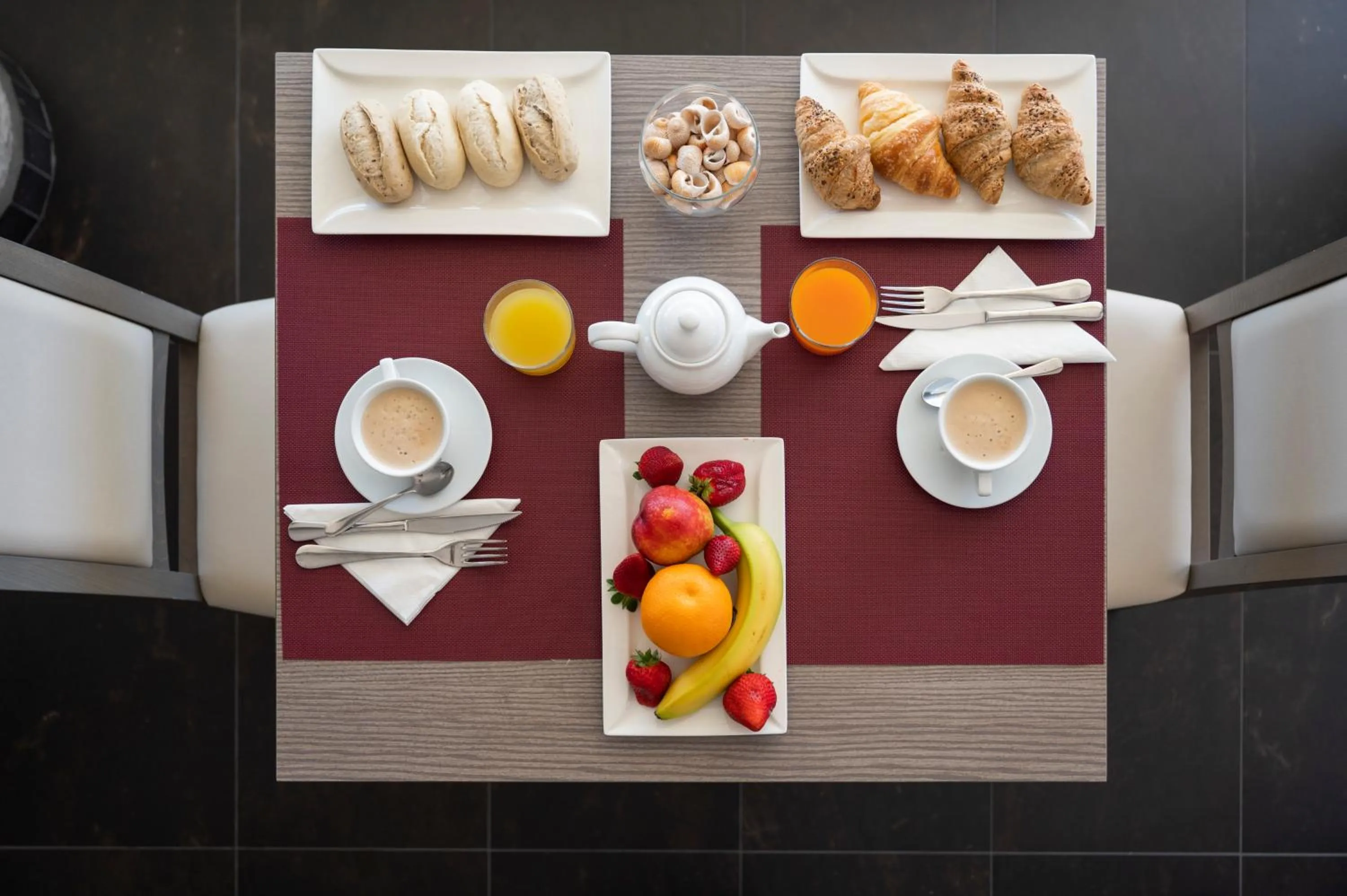 Food and drinks in Hotel Villa Sirena Numana