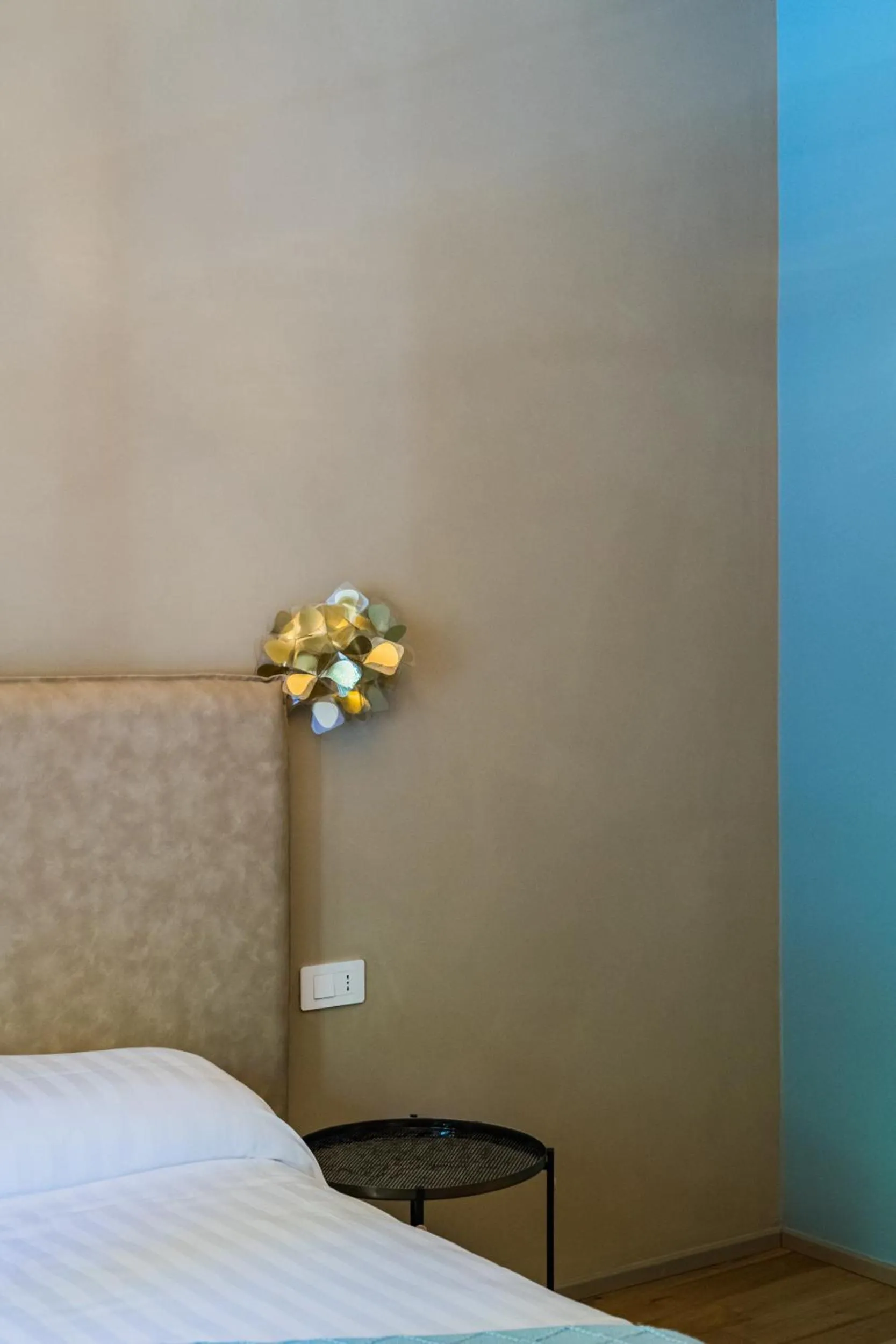 Decorative detail, Bed in 163 BOUTIQUE HOTEL