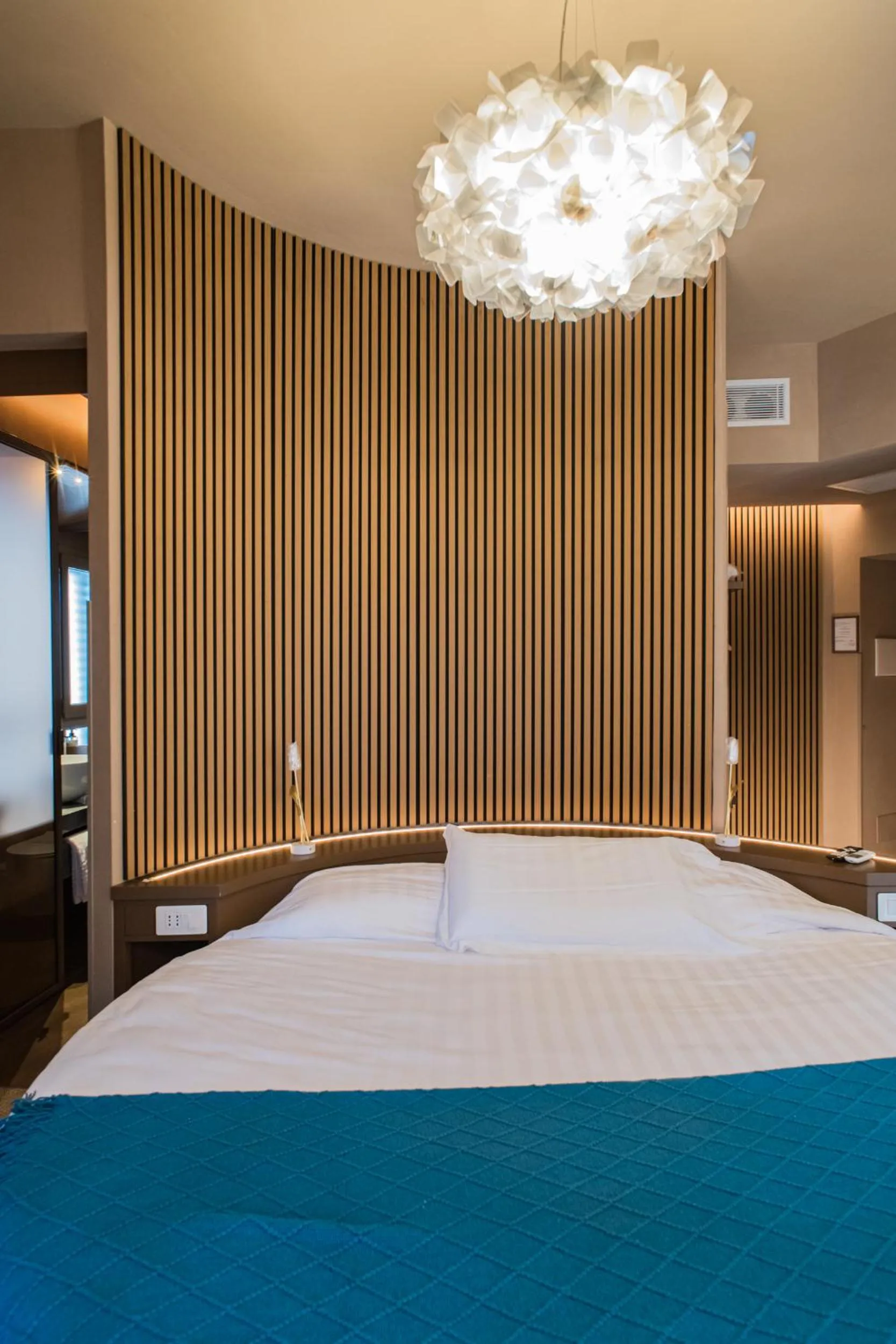 Bed in 163 BOUTIQUE HOTEL