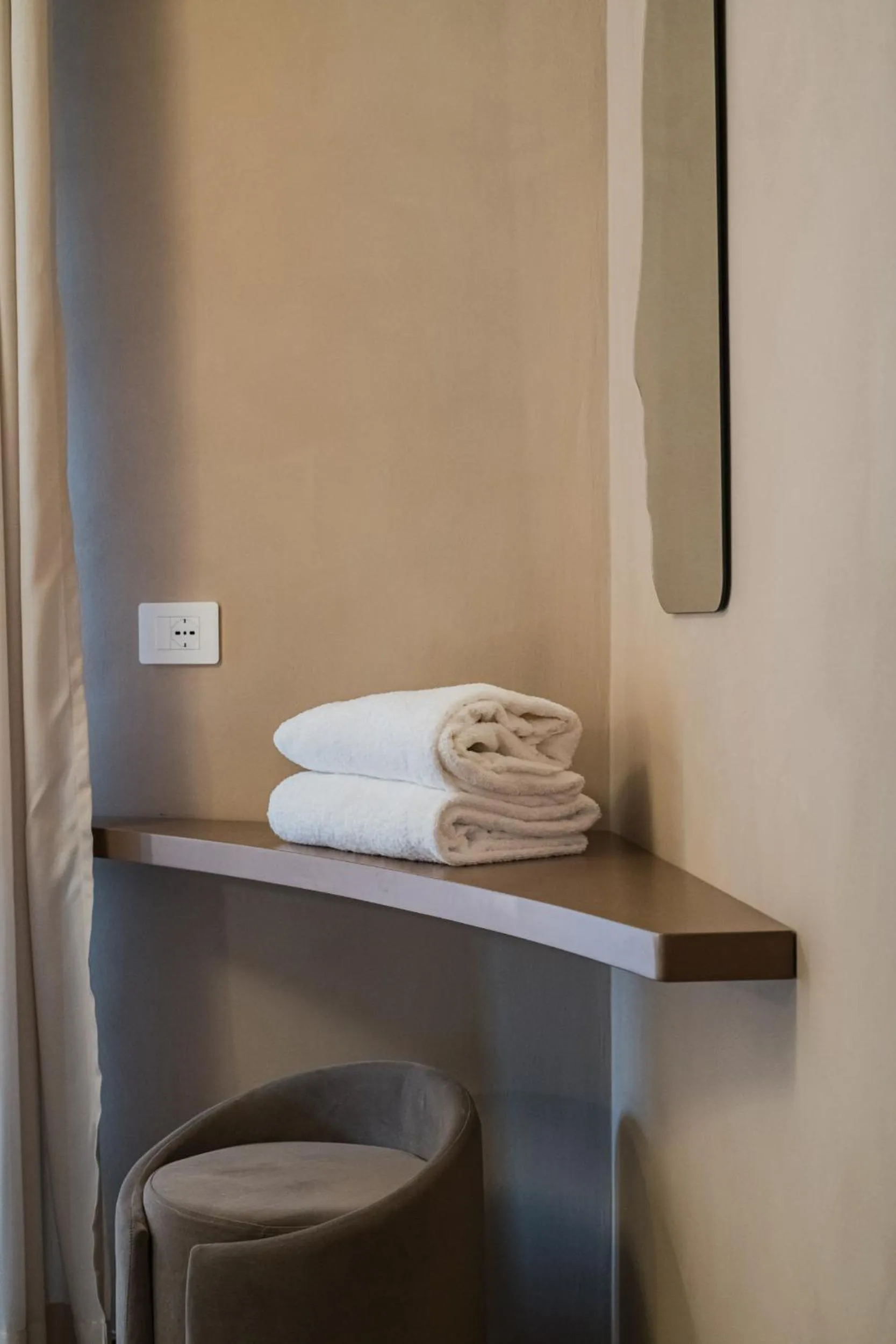towels in 163 BOUTIQUE HOTEL
