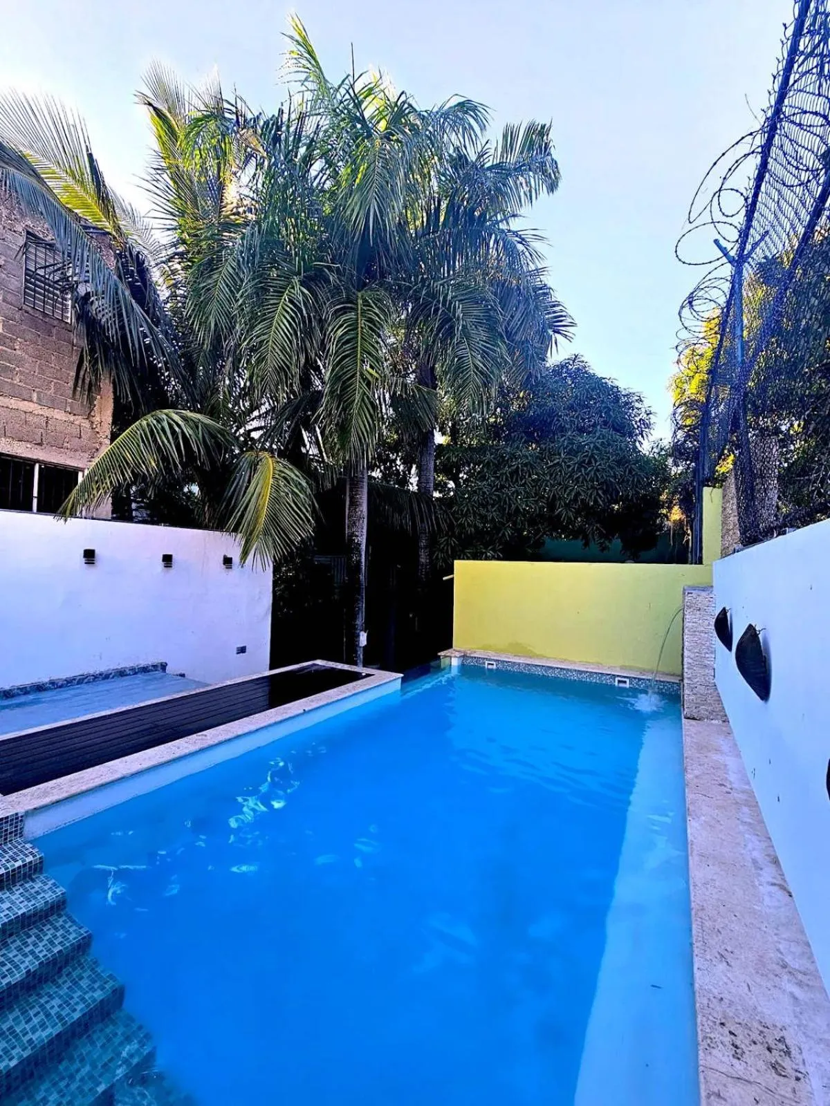 Swimming pool in Hotelito Bonito Eli & Edw