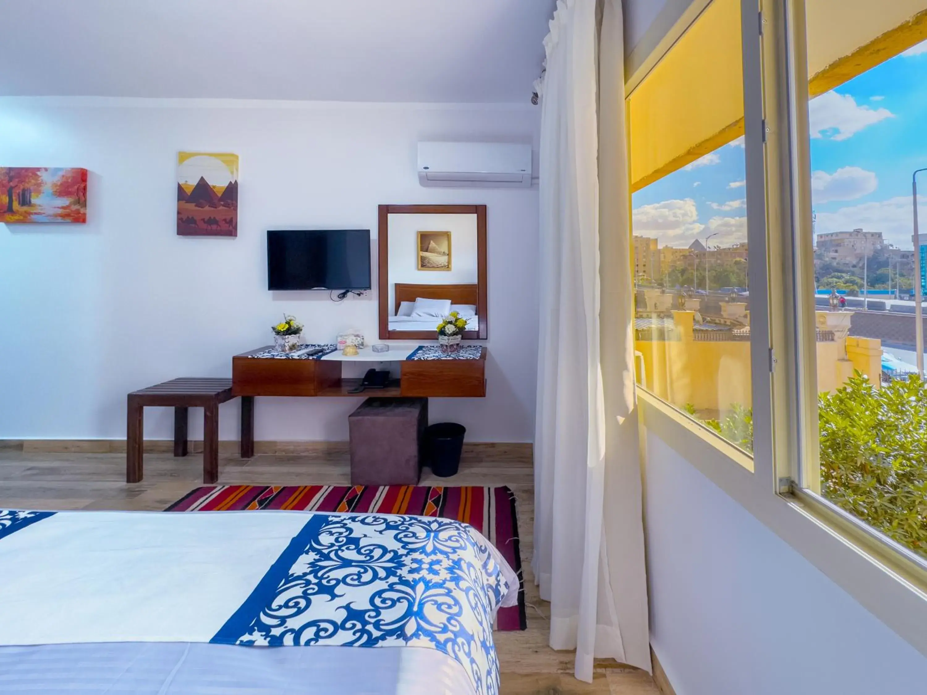 Bed in Royal Crown Hotel Giza Pyramids View Bed in Royal Crown Hotel Giza Pyramids View