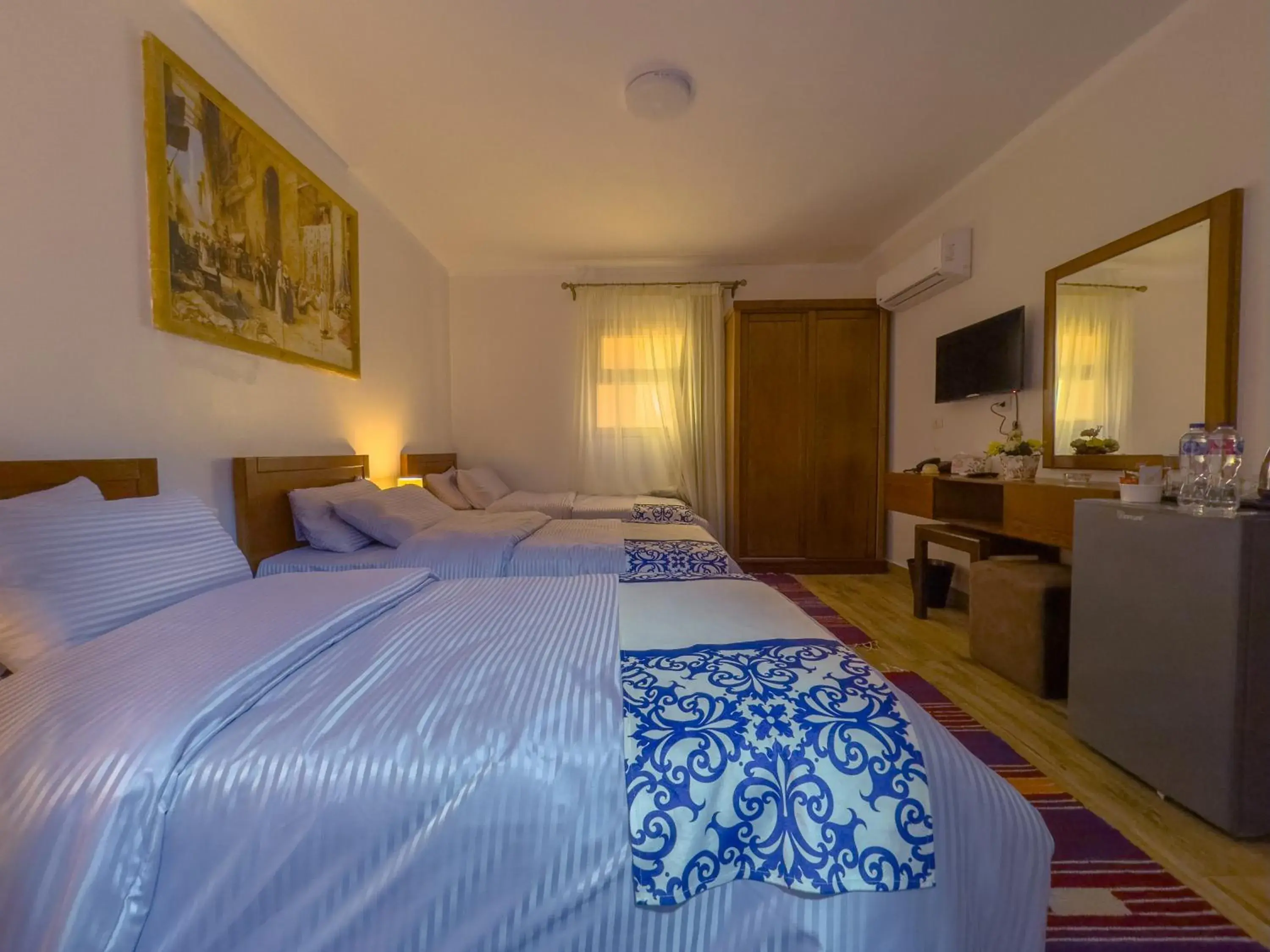 Bed in Royal Crown Hotel Giza Pyramids View Bed in Royal Crown Hotel Giza Pyramids View