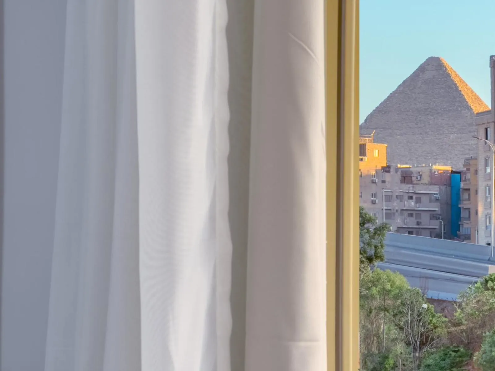 Royal Crown Hotel Giza Pyramids View