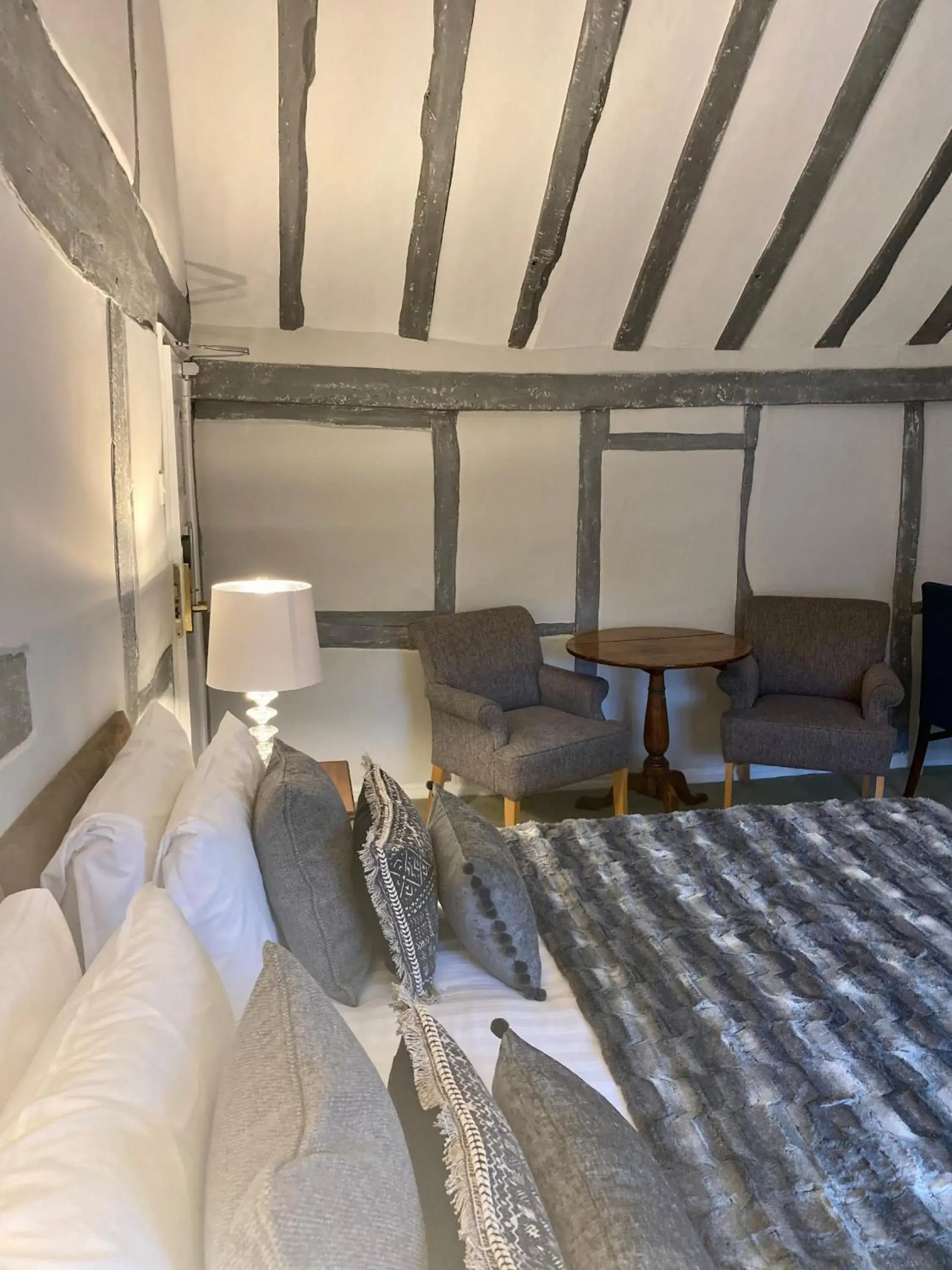 Standard Twin Room in White Hart Hotel Standard Twin Room in White Hart Hotel