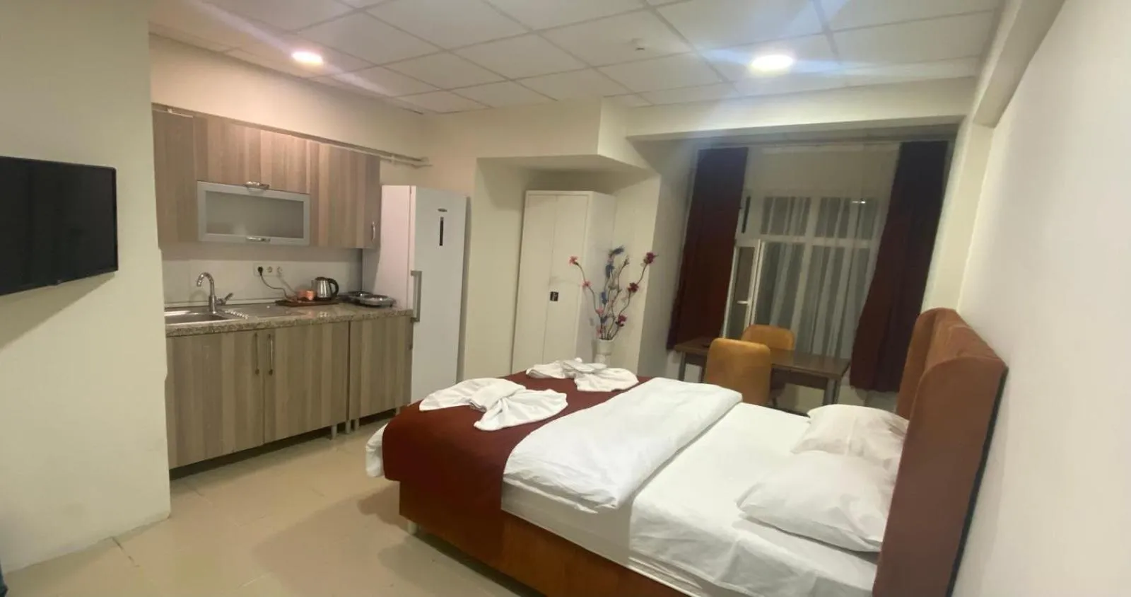 Photo of the whole room in Kadıköy Bull Hotel