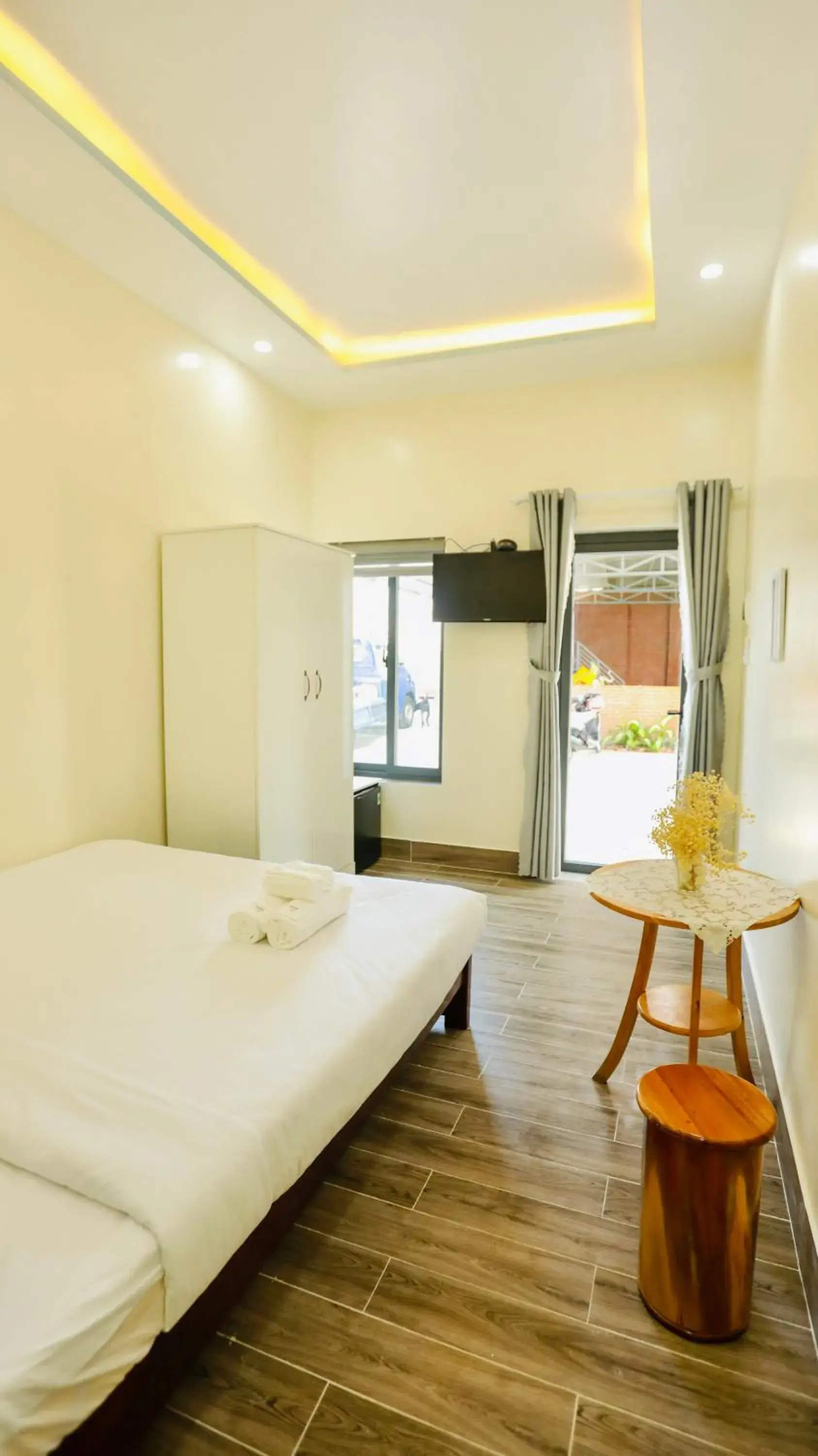 Photo of the whole room, Bed in Kiwi's Homestay & Cafe Photo of the whole room, Bed in Kiwi's Homestay & Cafe