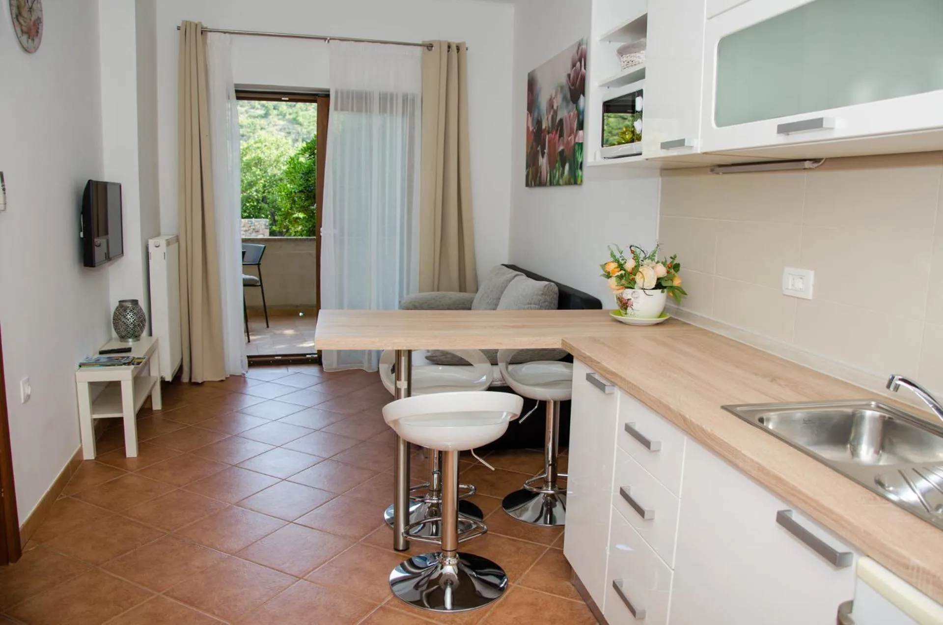 Kitchen or kitchenette in Guesthouse Ruža - apartments
