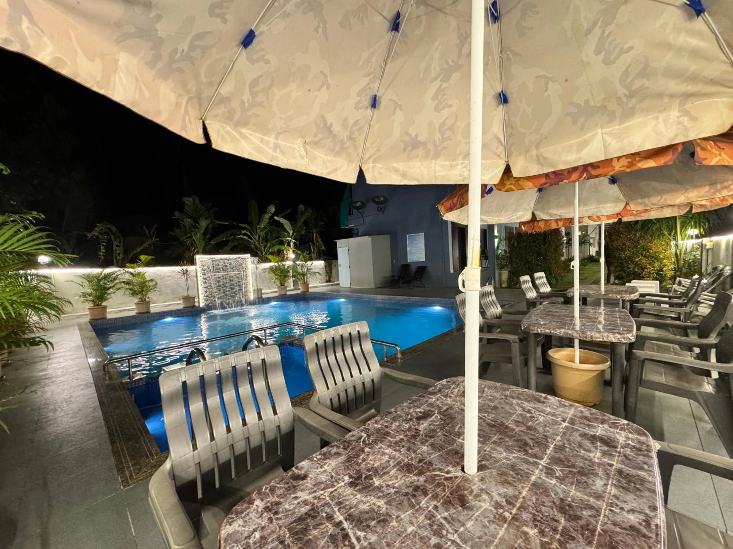 Seating area in Golden Pearl Resort By Gemstone Hospitality