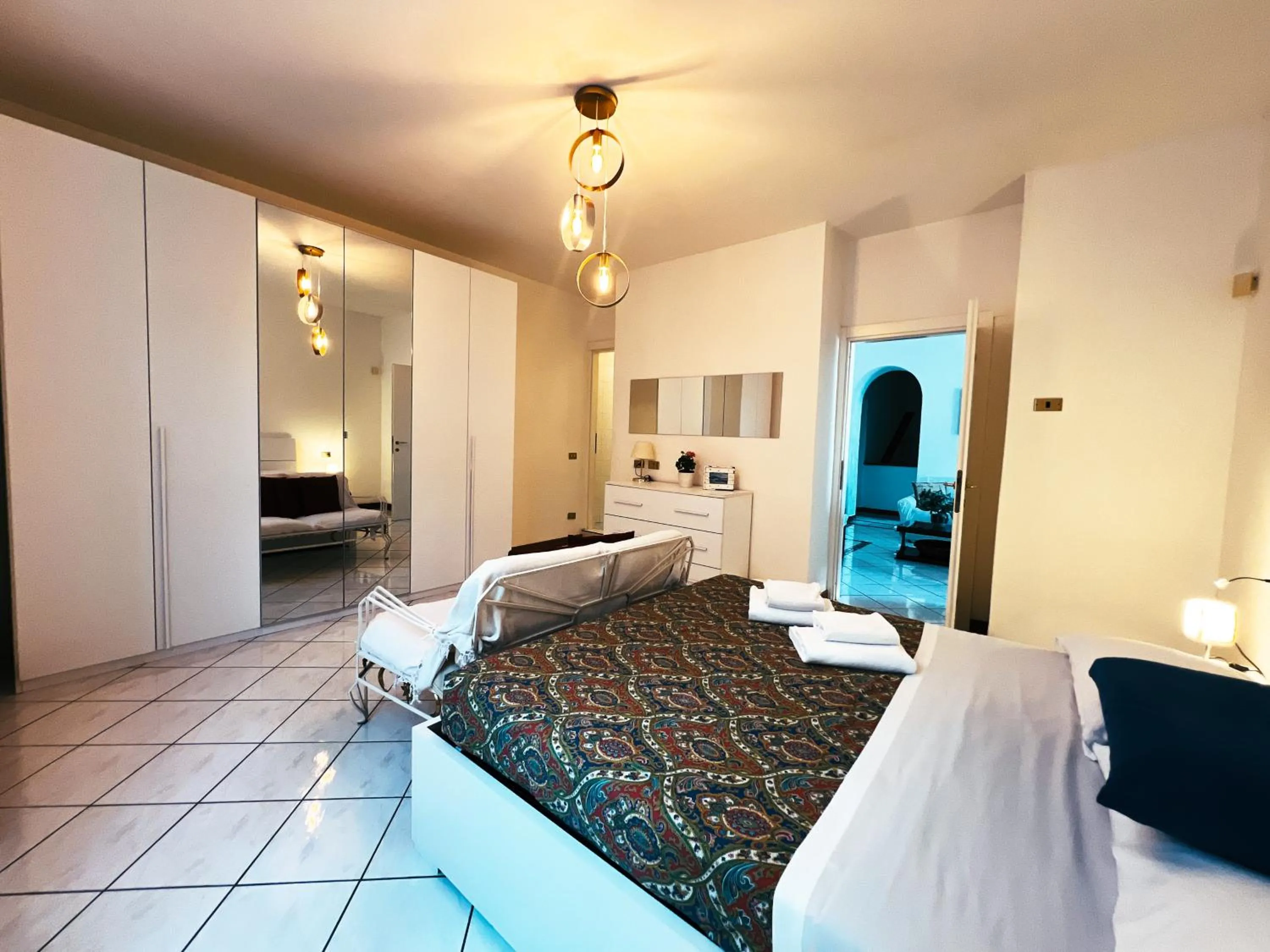 Bedroom, Bed in Terrace Lake View Moltrasio