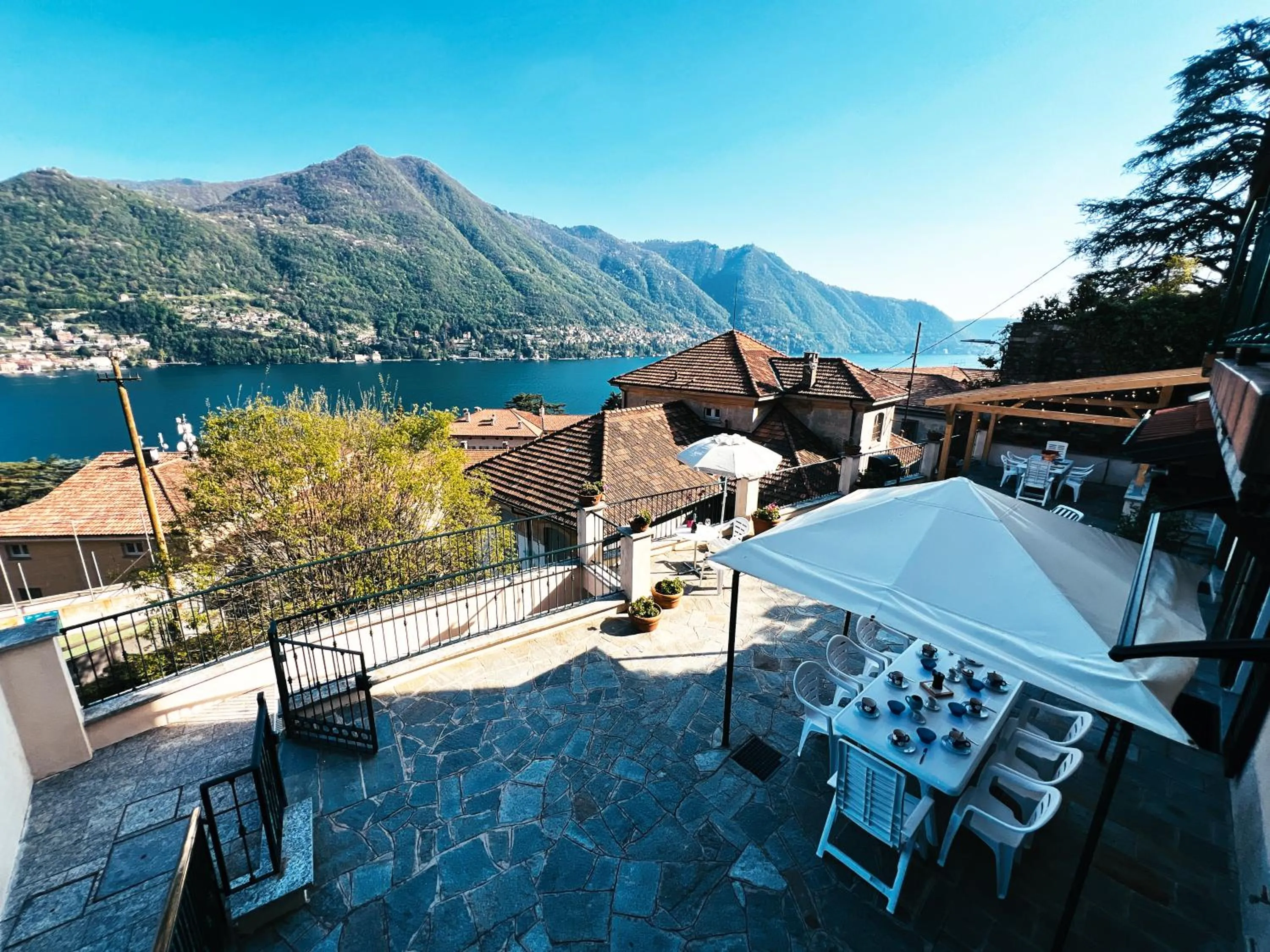 Balcony/Terrace in Terrace Lake View Moltrasio