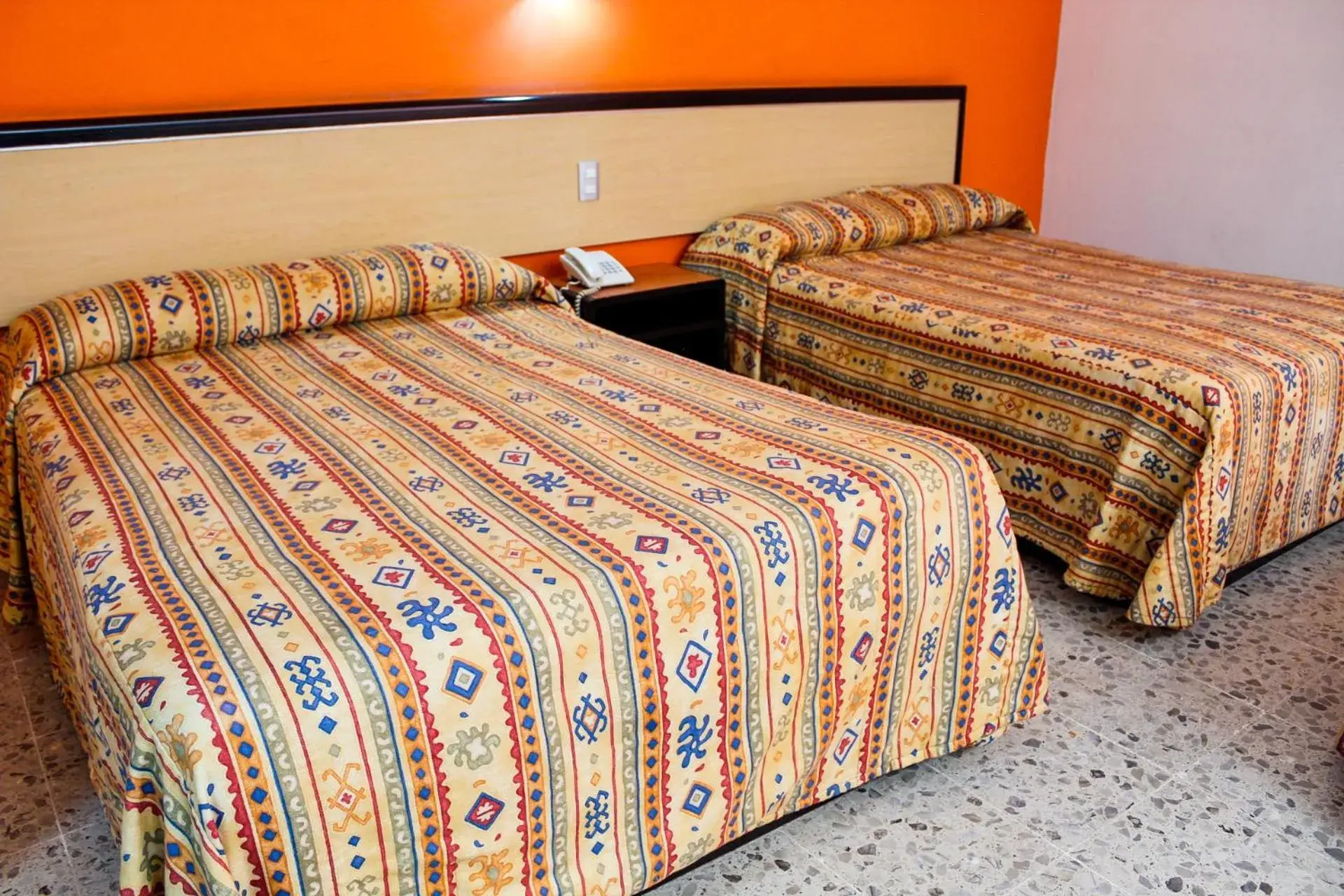 Double Room in Hotel Montreal Double Room in Hotel Montreal