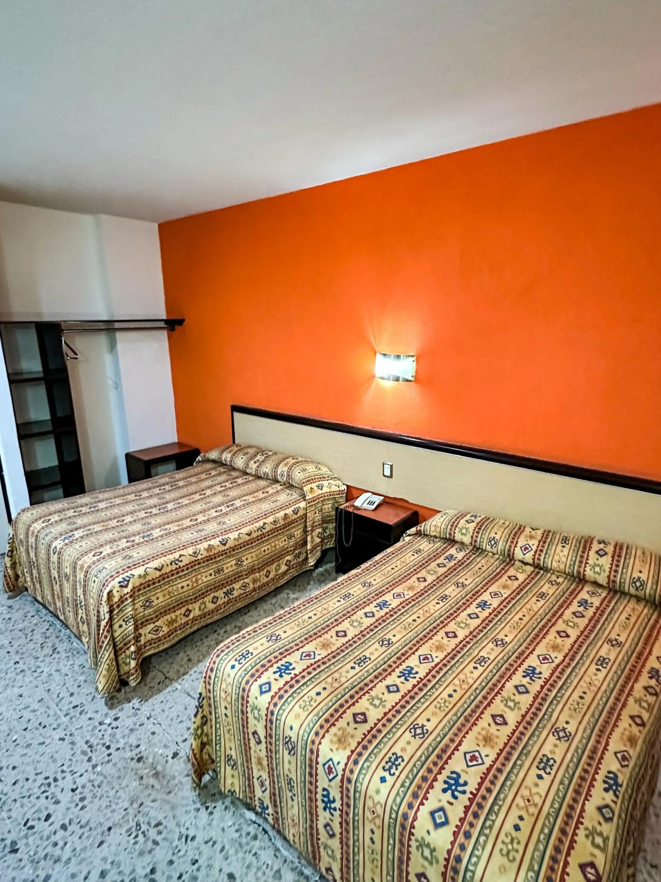 Hotel Montreal