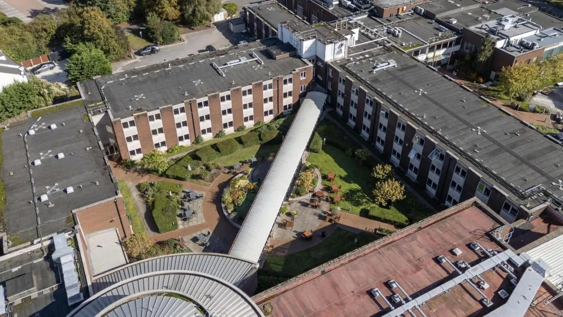 Property building in Daresbury Park Hotel Property building in Daresbury Park Hotel