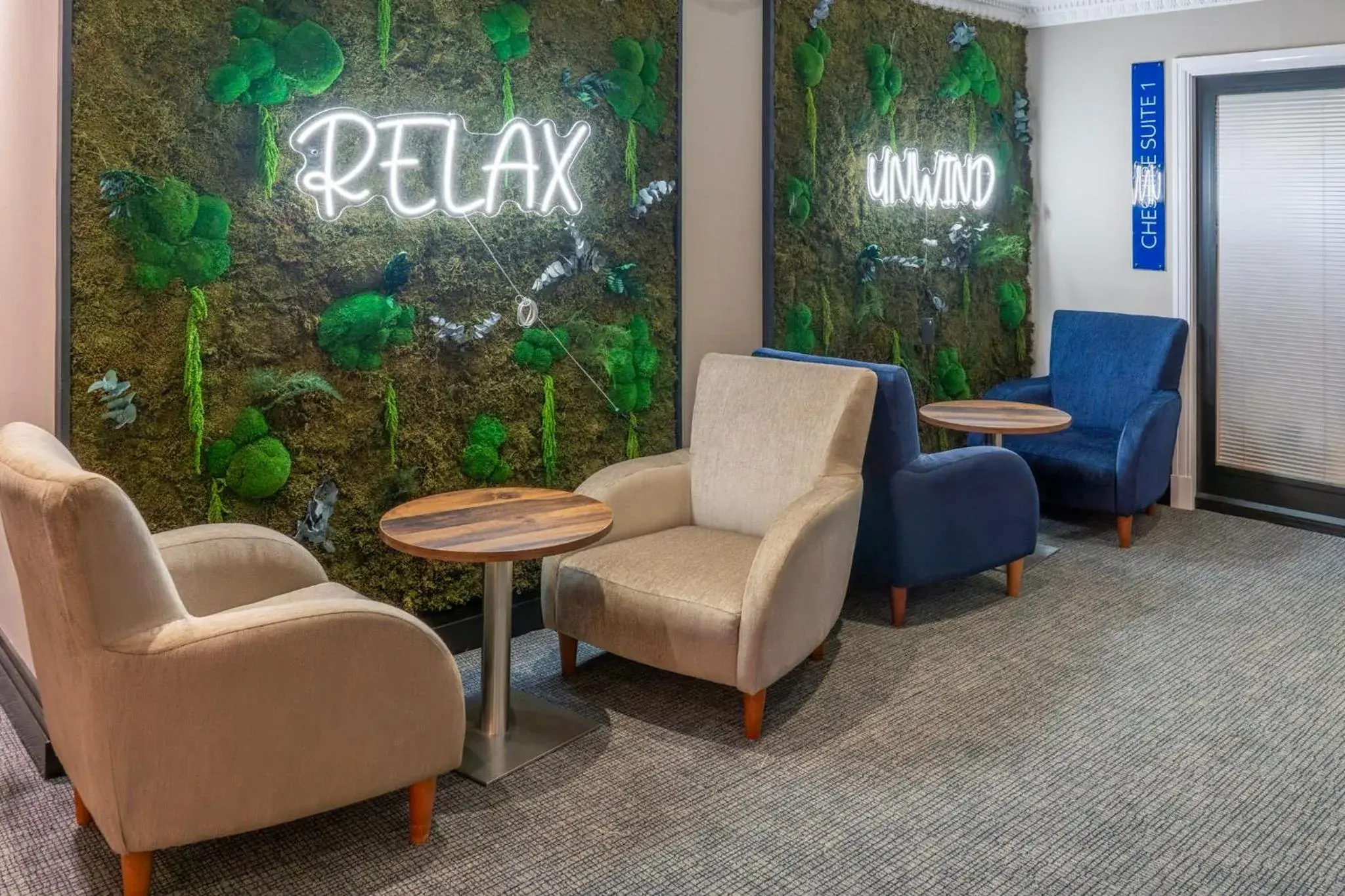 Lounge or bar in Daresbury Park Hotel Lounge or bar in Daresbury Park Hotel