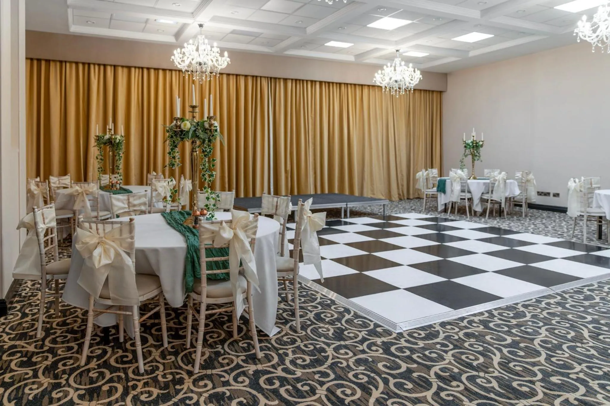 wedding in Daresbury Park Hotel