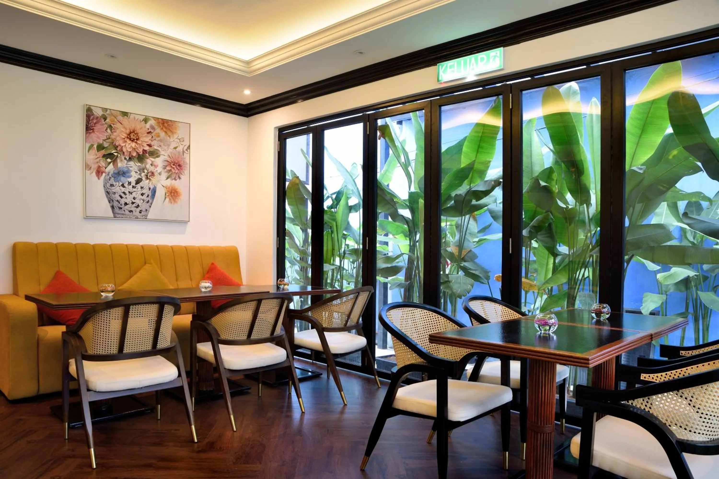 Restaurant/places to eat in The Leith