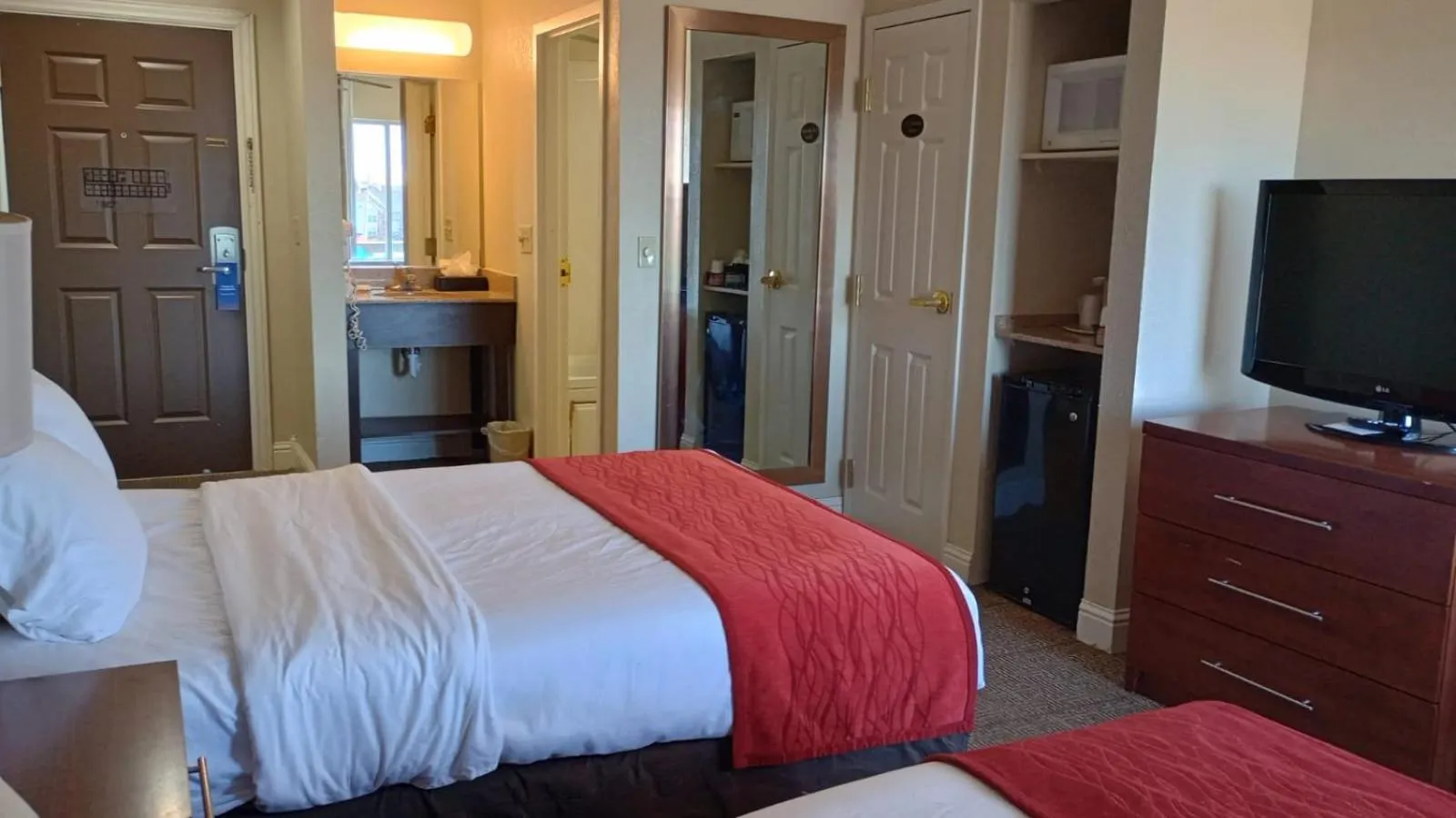 Bed in SAMIR Stay at NW Expressway