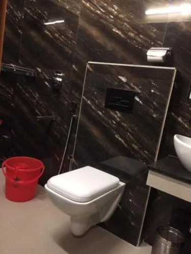 HOTEL BREEZE NEW JALPAIGURI