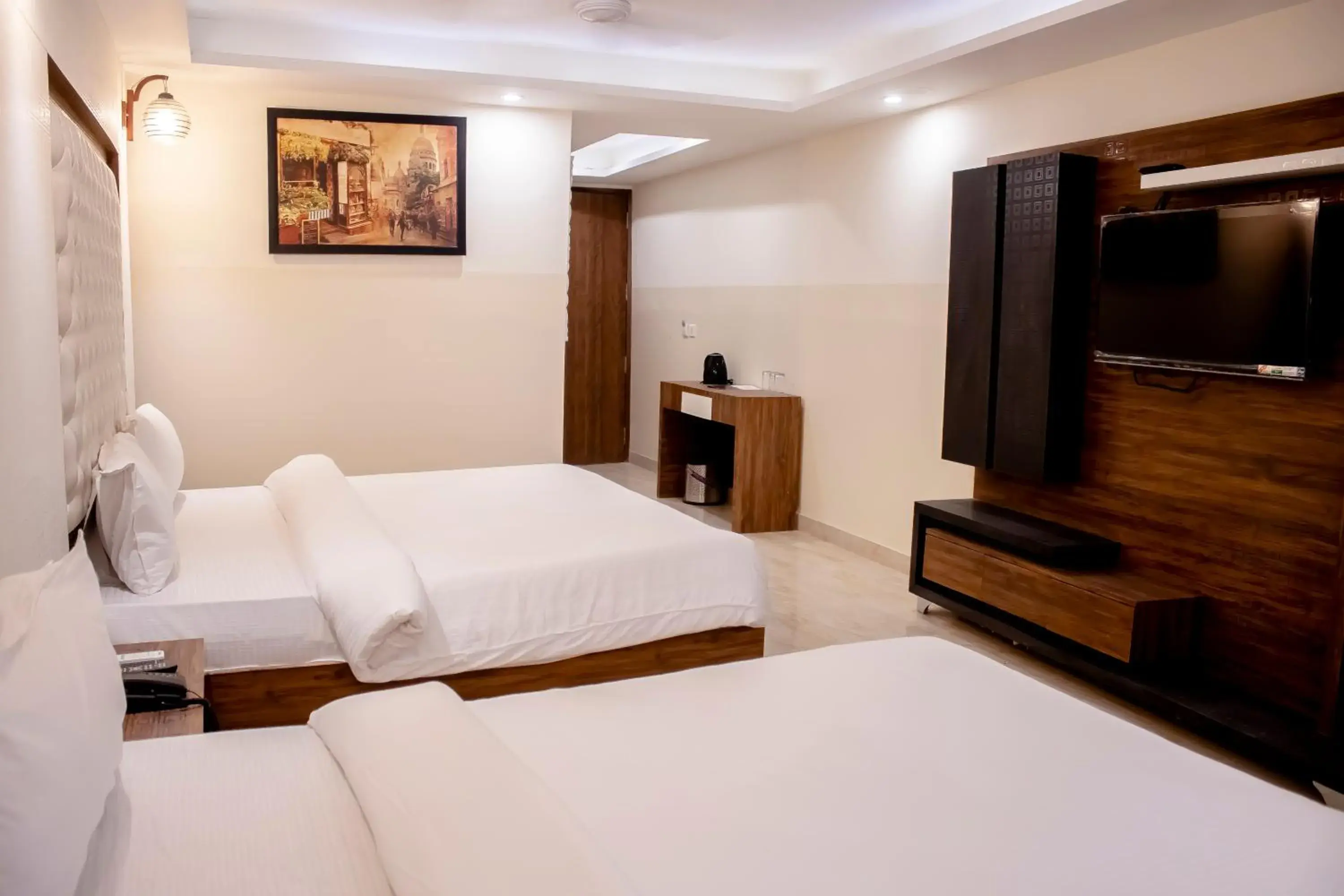 Family Suite - single occupancy in Hotel Airport City Near Delhi International Airport Family Suite - single occupancy in Hotel Airport City Near Delhi International Airport