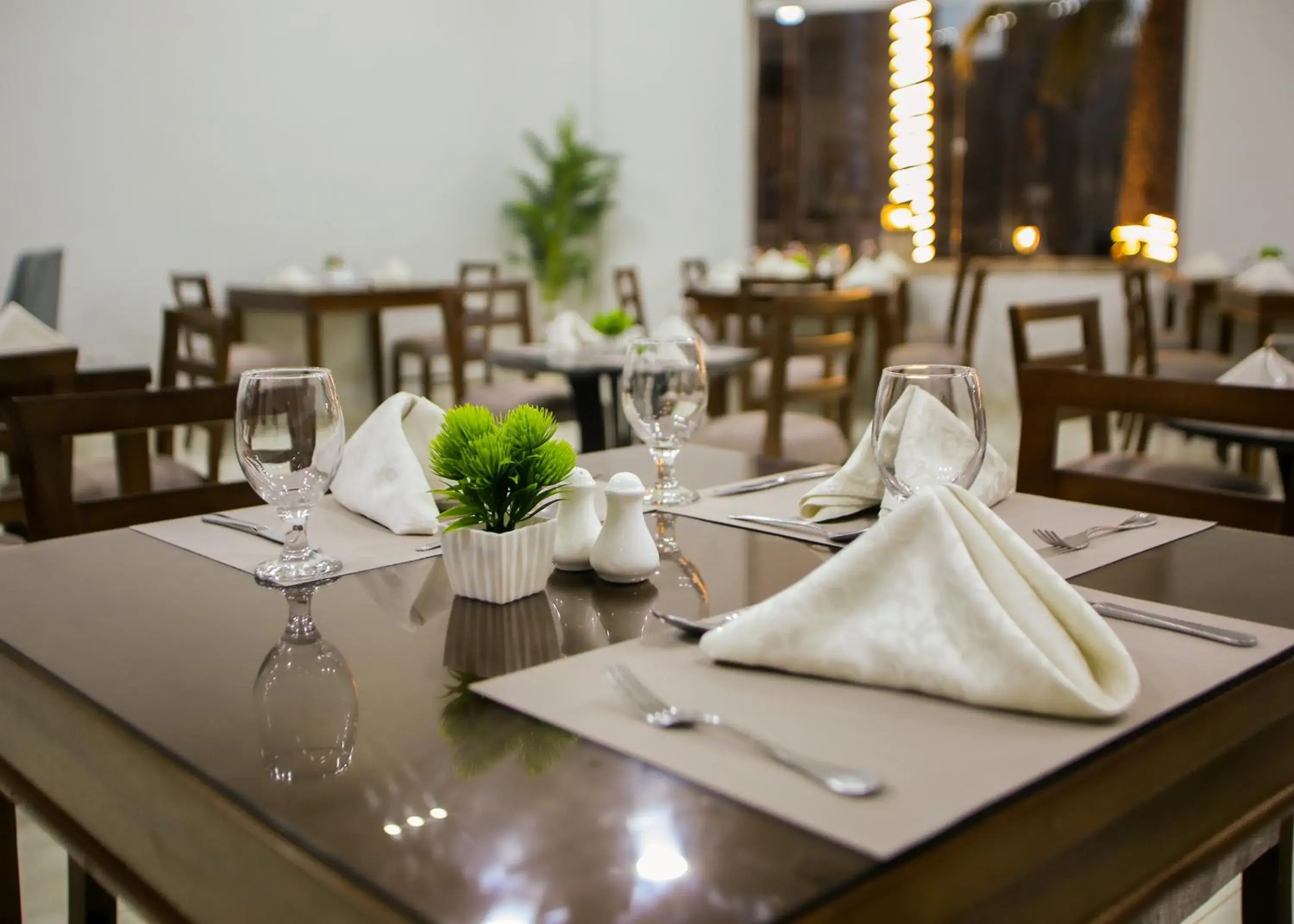 Restaurant/places to eat in Seraj Amman Hotel Restaurant/places to eat in Seraj Amman Hotel