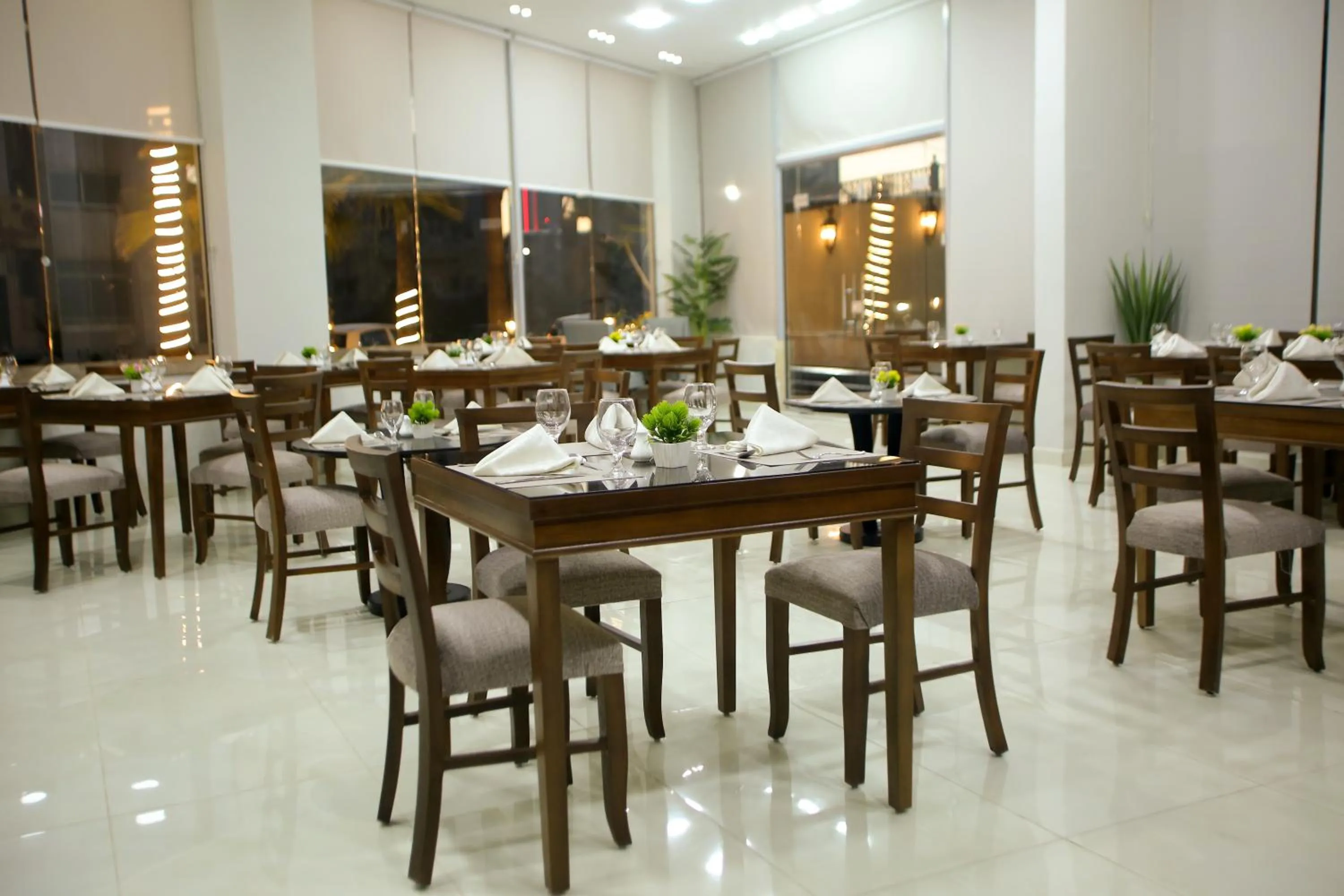 Restaurant/places to eat in Seraj Amman Hotel