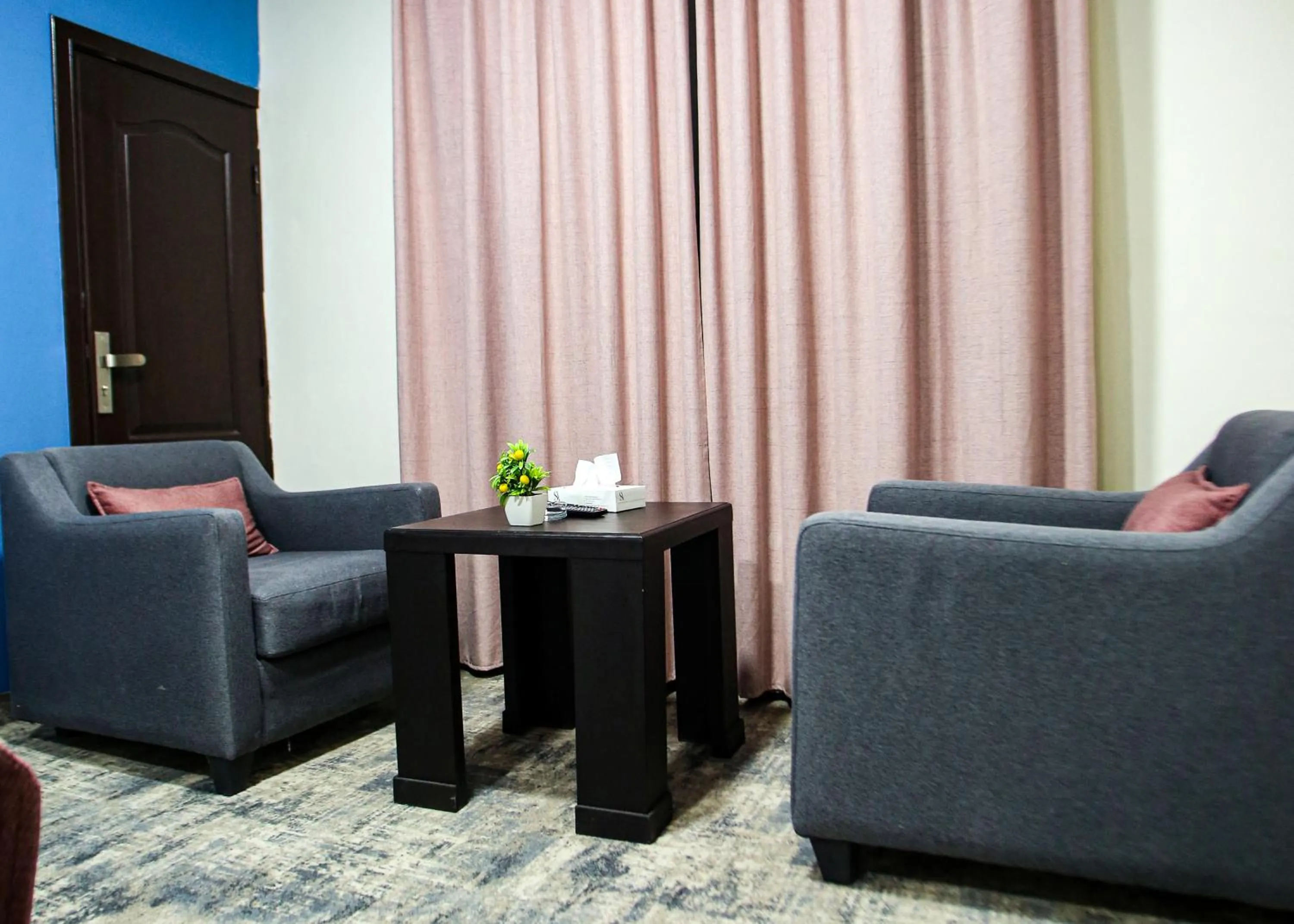 Living room in Seraj Amman Hotel