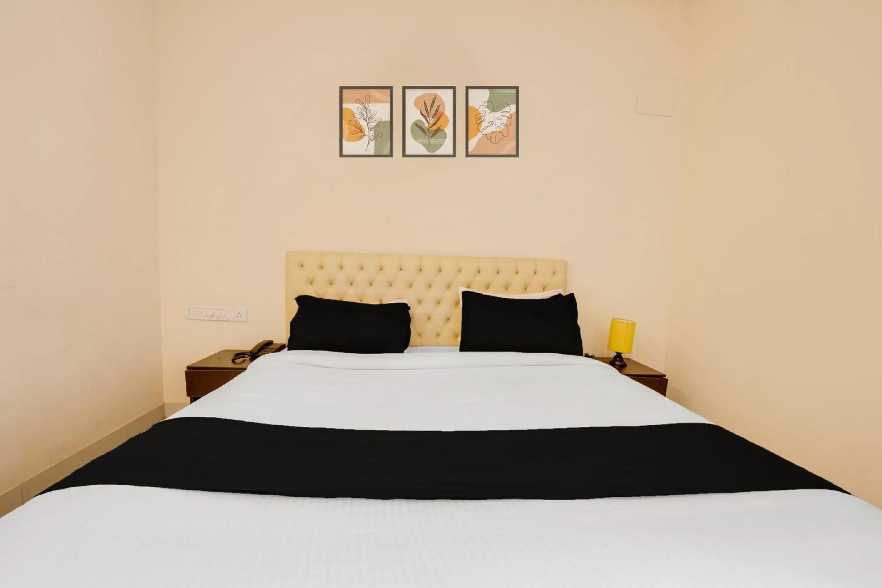 Bedroom, Bed in Townhouse HBR Layout Bedroom, Bed in Townhouse HBR Layout