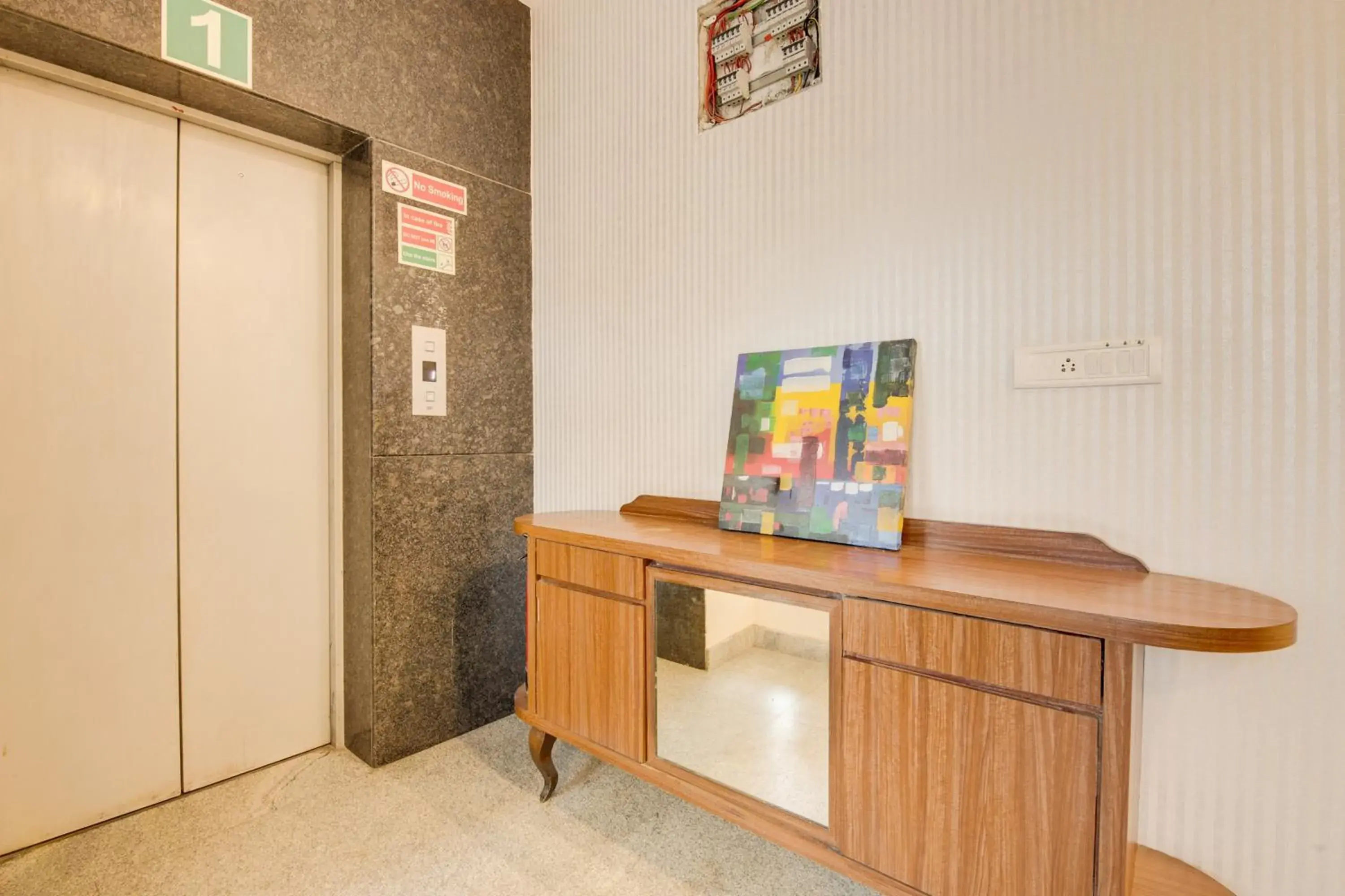 Lobby or reception in Super Townhouse HBR Layout Lobby or reception in Super Townhouse HBR Layout