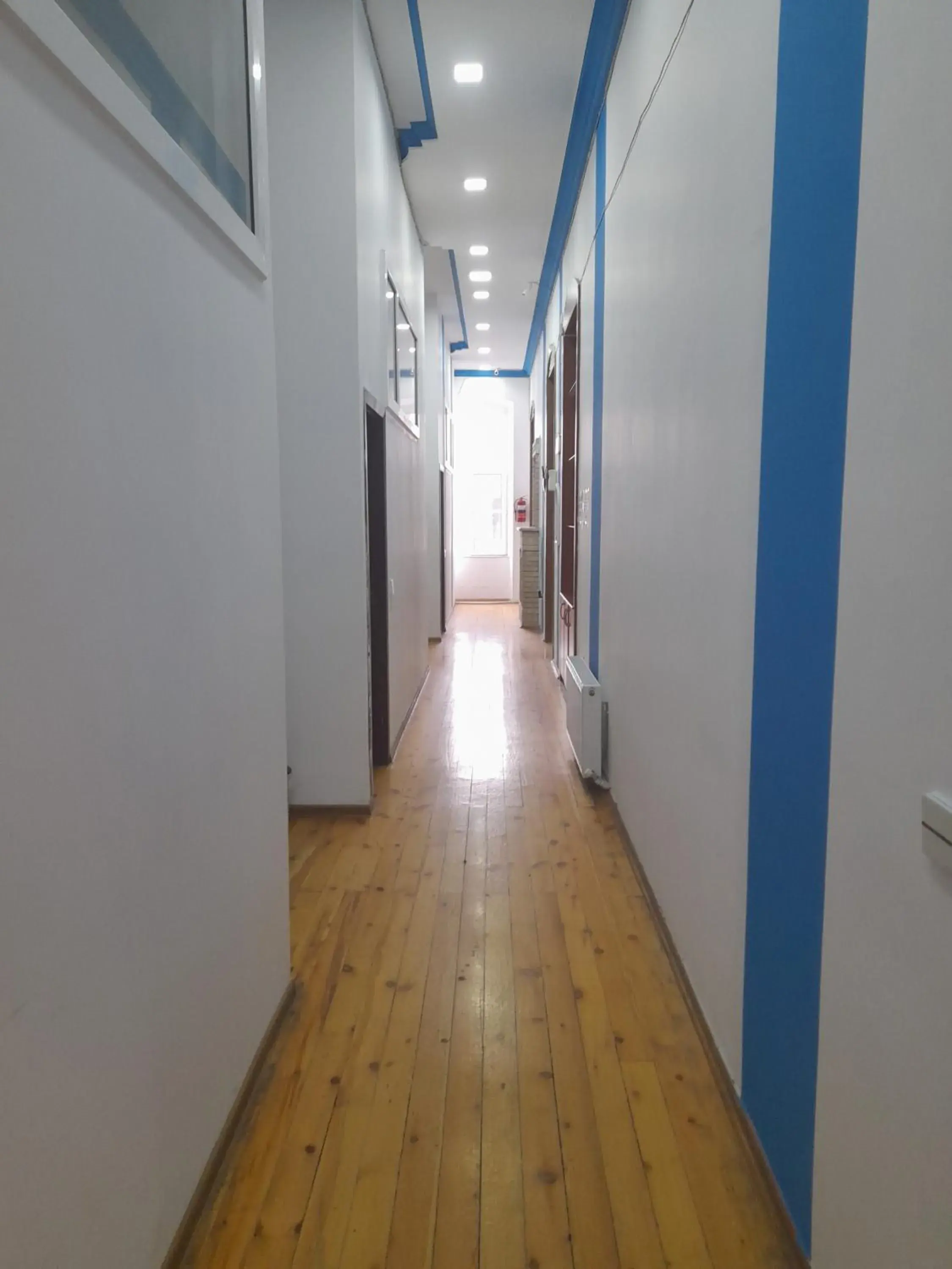Budget Twin Room - single occupancy in White City Hostel Budget Twin Room - single occupancy in White City Hostel