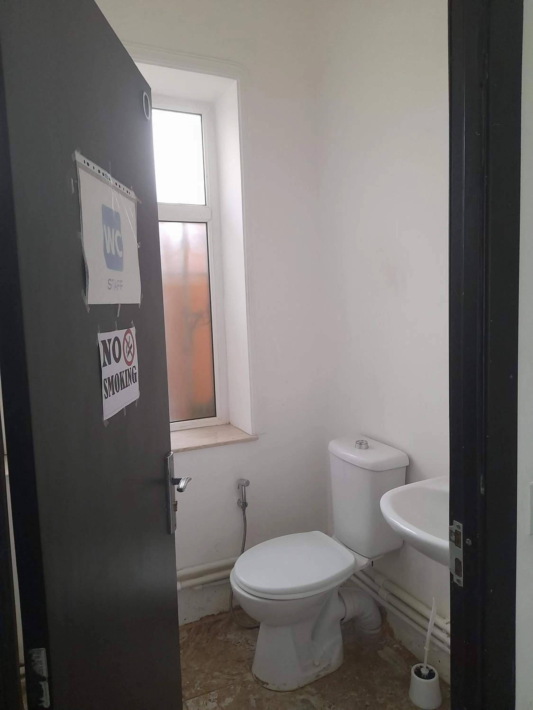 Toilet in White City Hostel