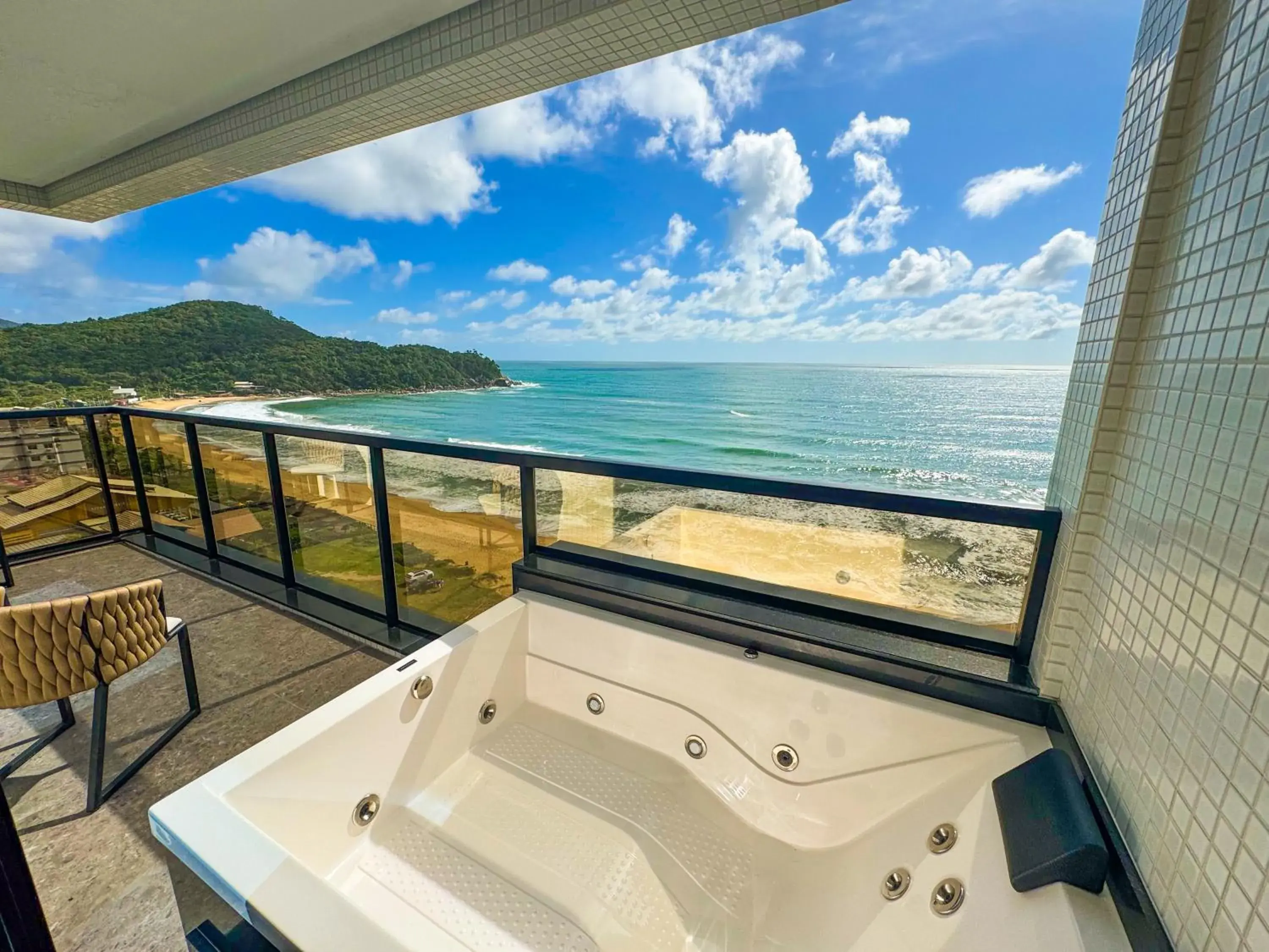 Family Room with Bath in Blue Sea Hotel Family Room with Bath in Blue Sea Hotel