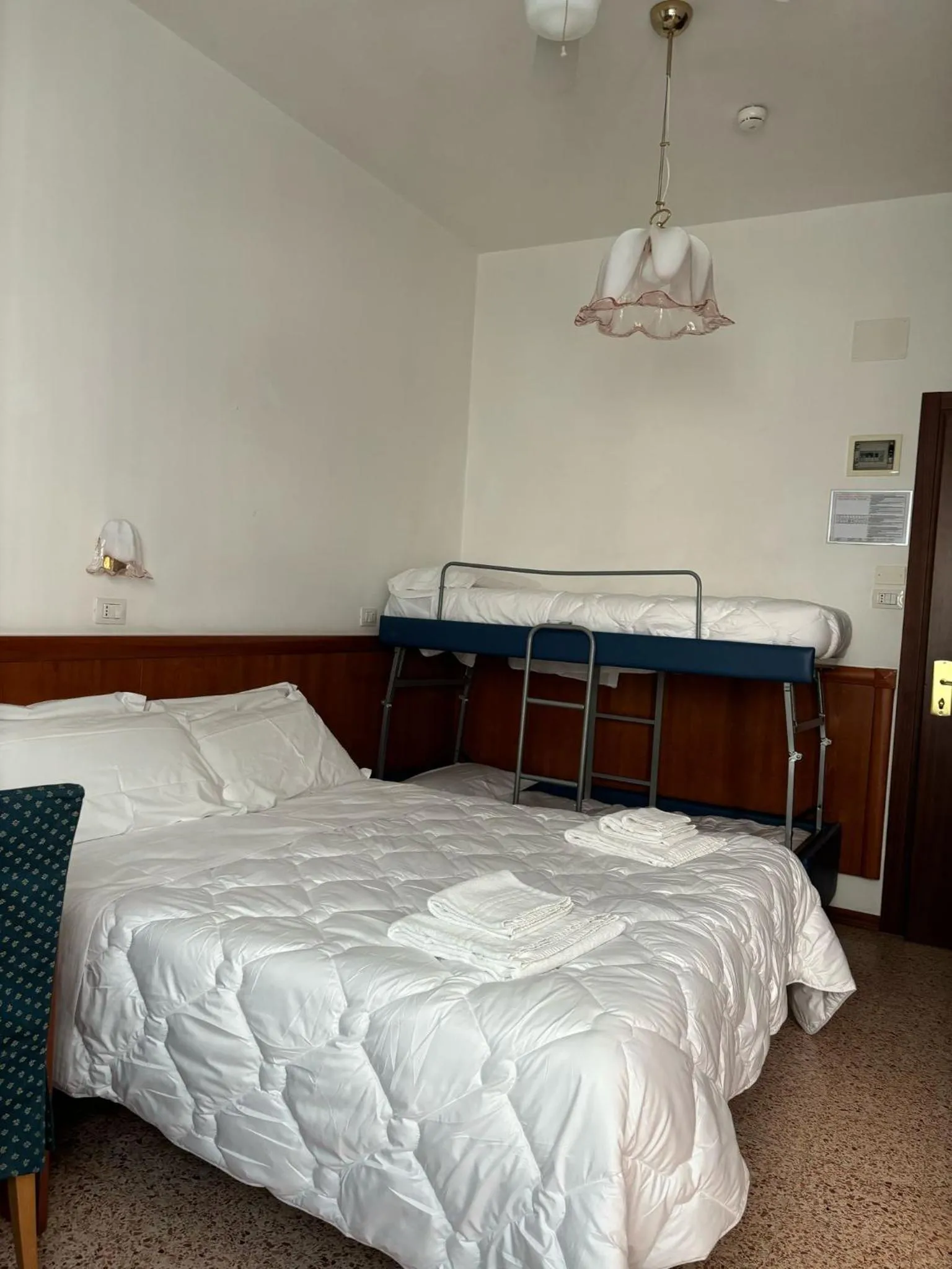 Bed in Diplomat Marine