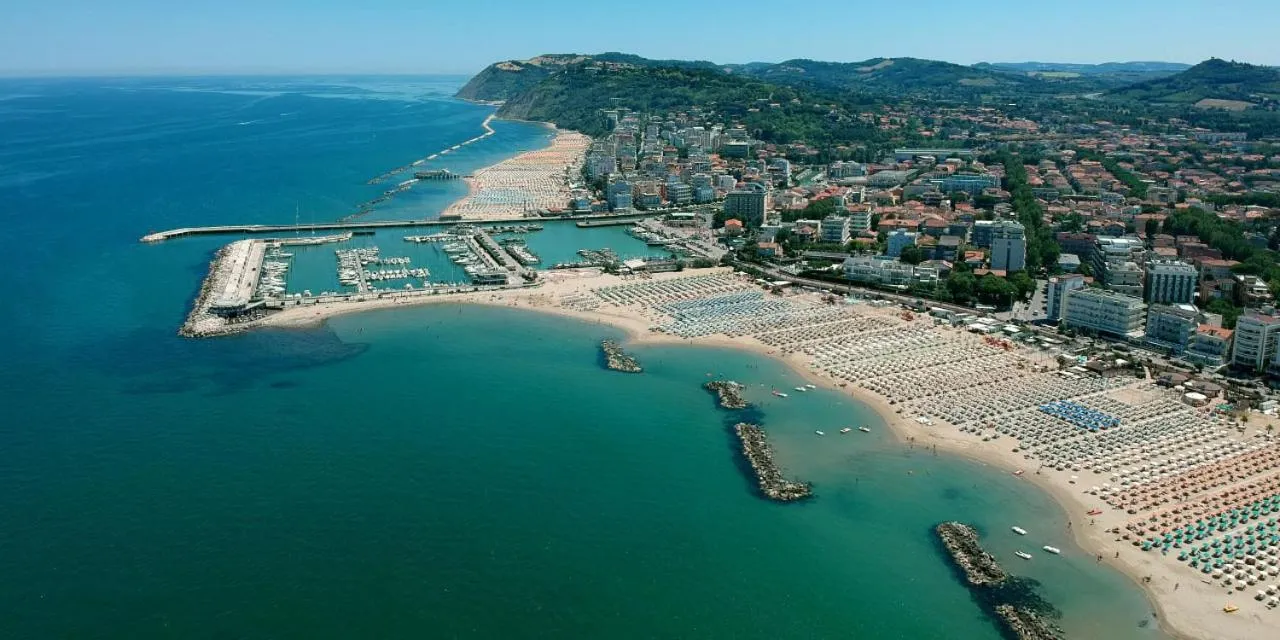 Nearby landmark in Diplomat Marine