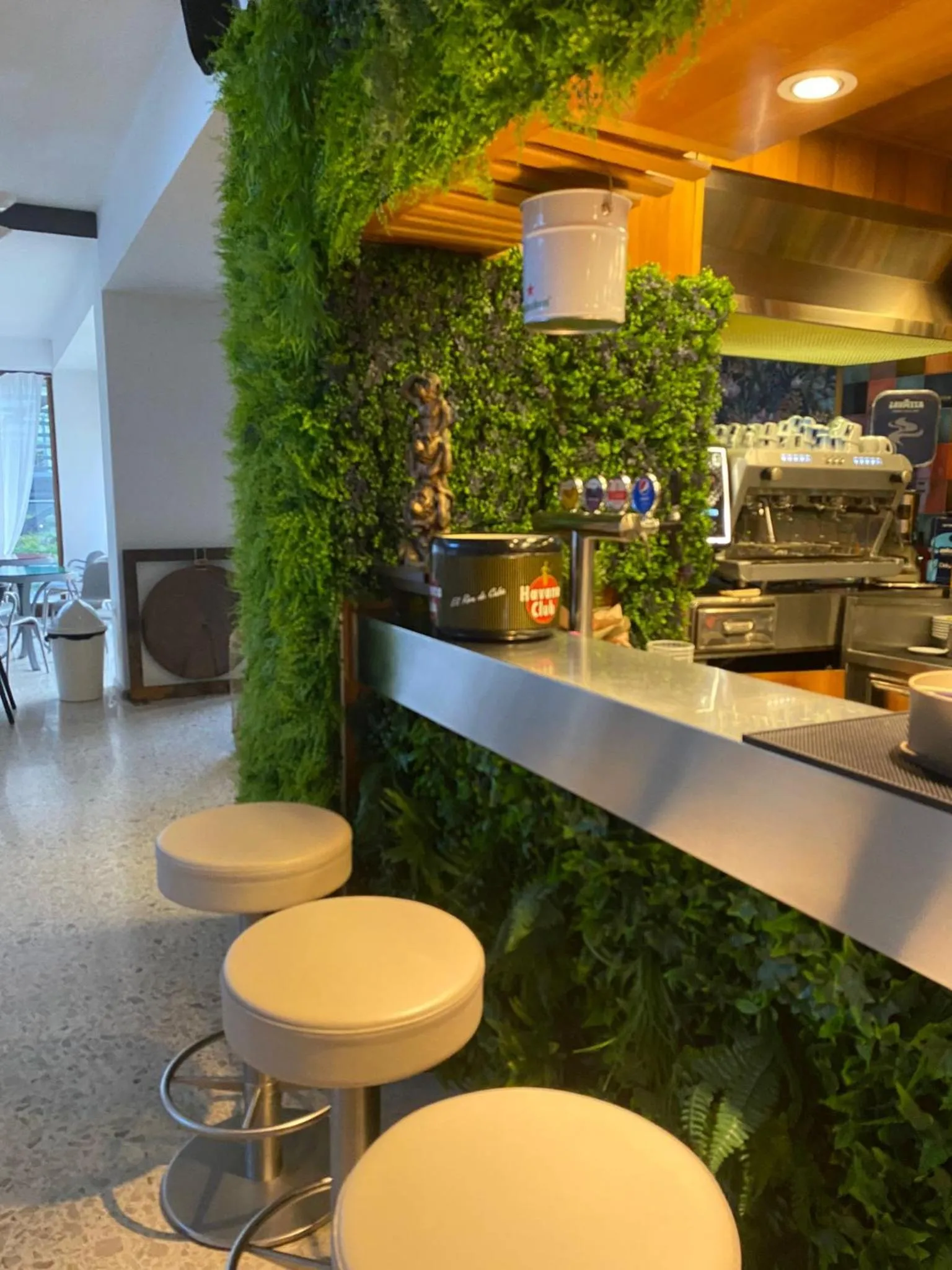 Lounge or bar in Diplomat Marine