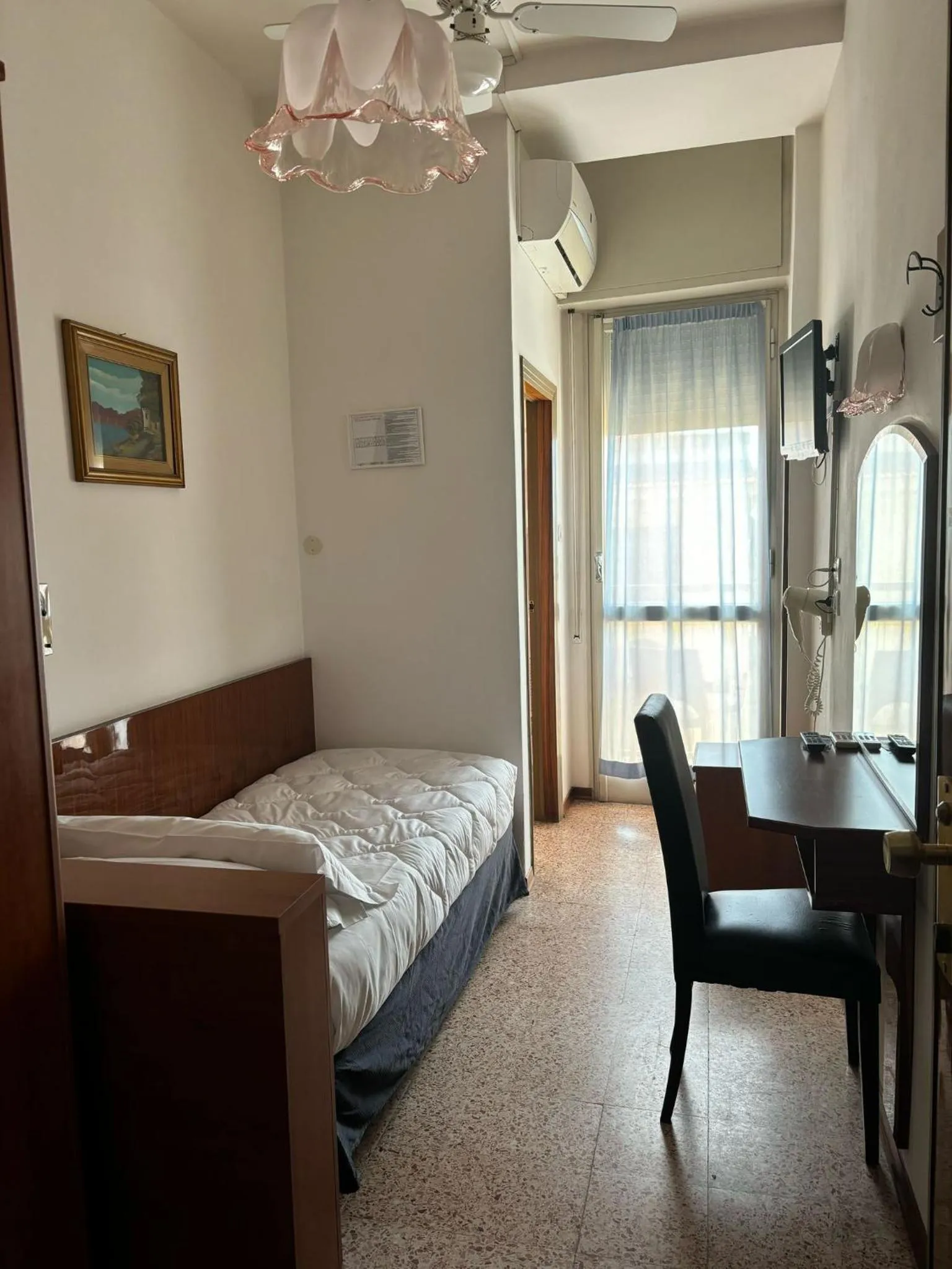 Bed in Diplomat Marine