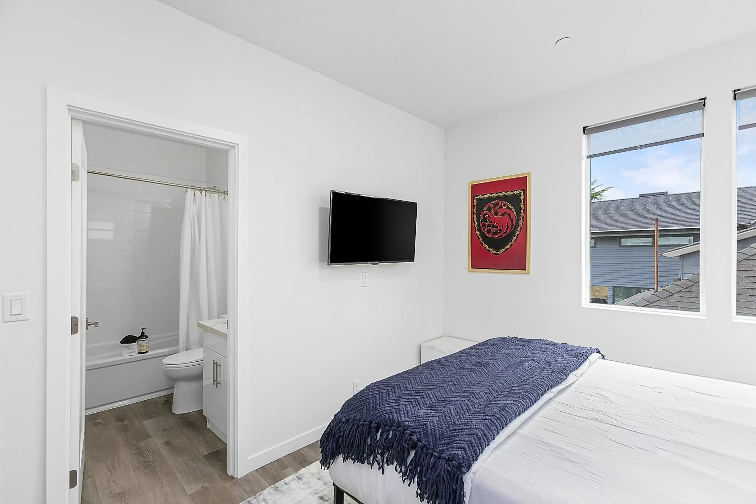 Bed in Dreamfyre's Ancient Dragon Horn Sweet Suite Bed in Dreamfyre's Ancient Dragon Horn Sweet Suite