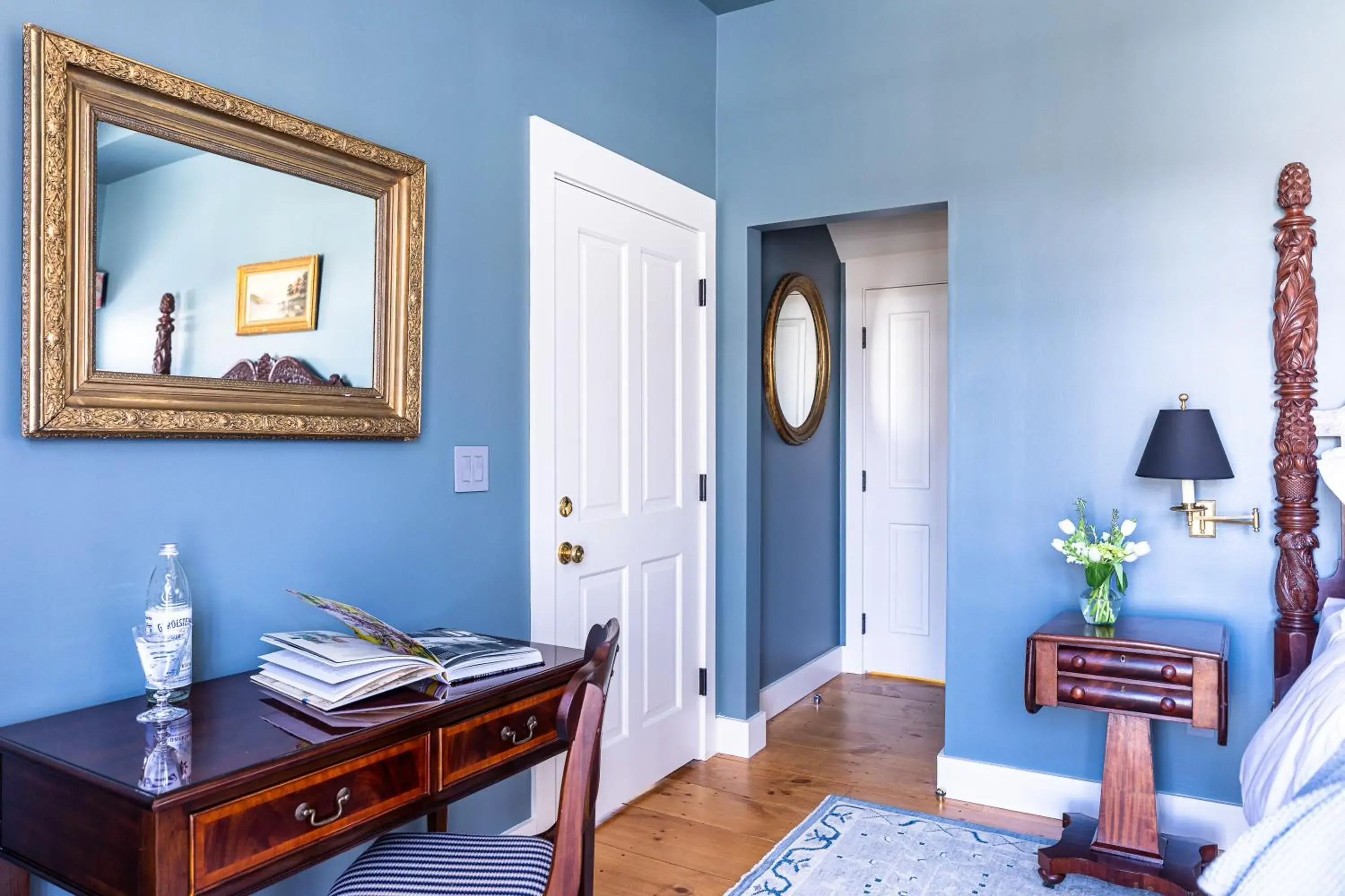 King Room with Balcony in The Weston Hotel King Room with Balcony in The Weston Hotel