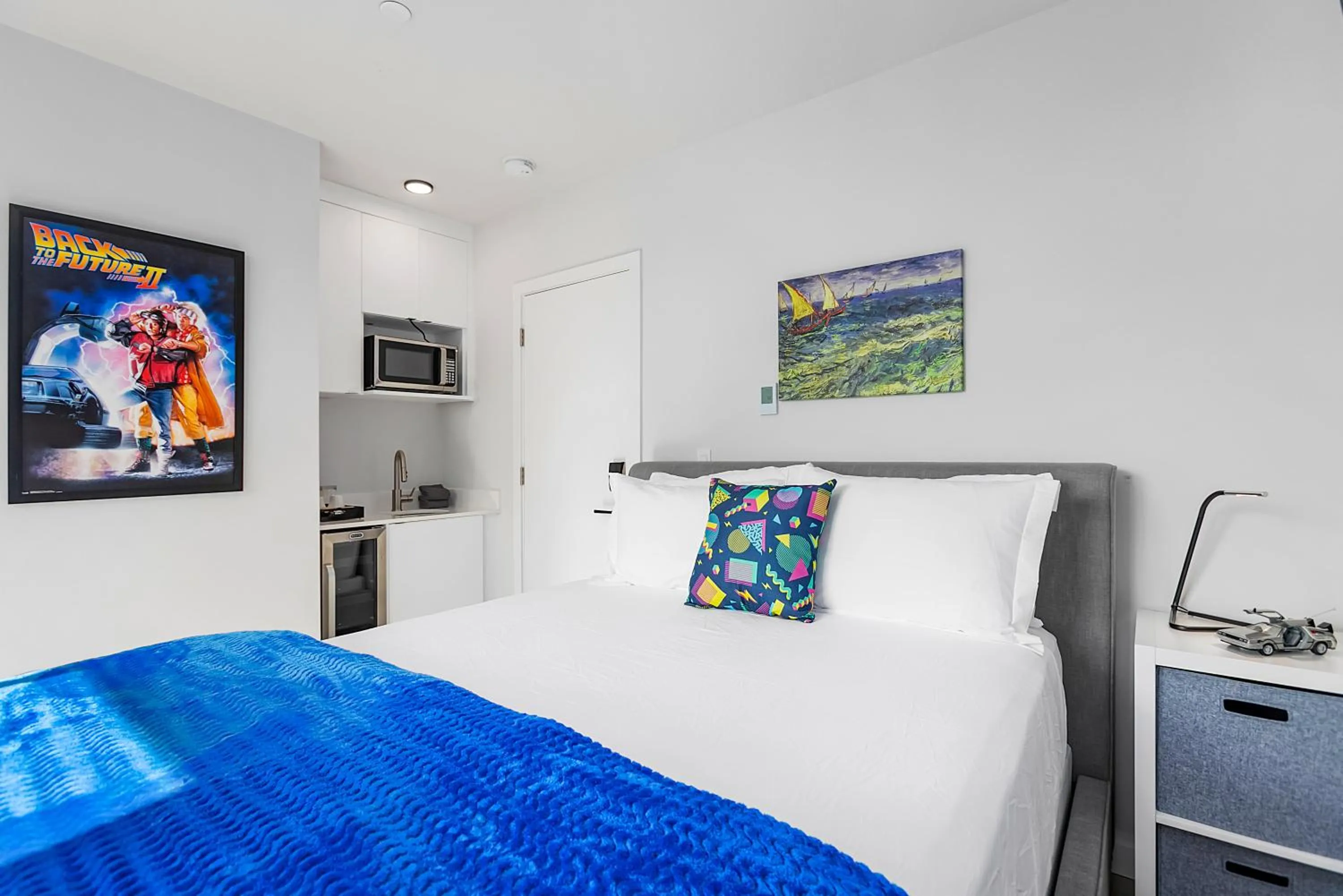 Bed in Back to The Future Sweet Suites