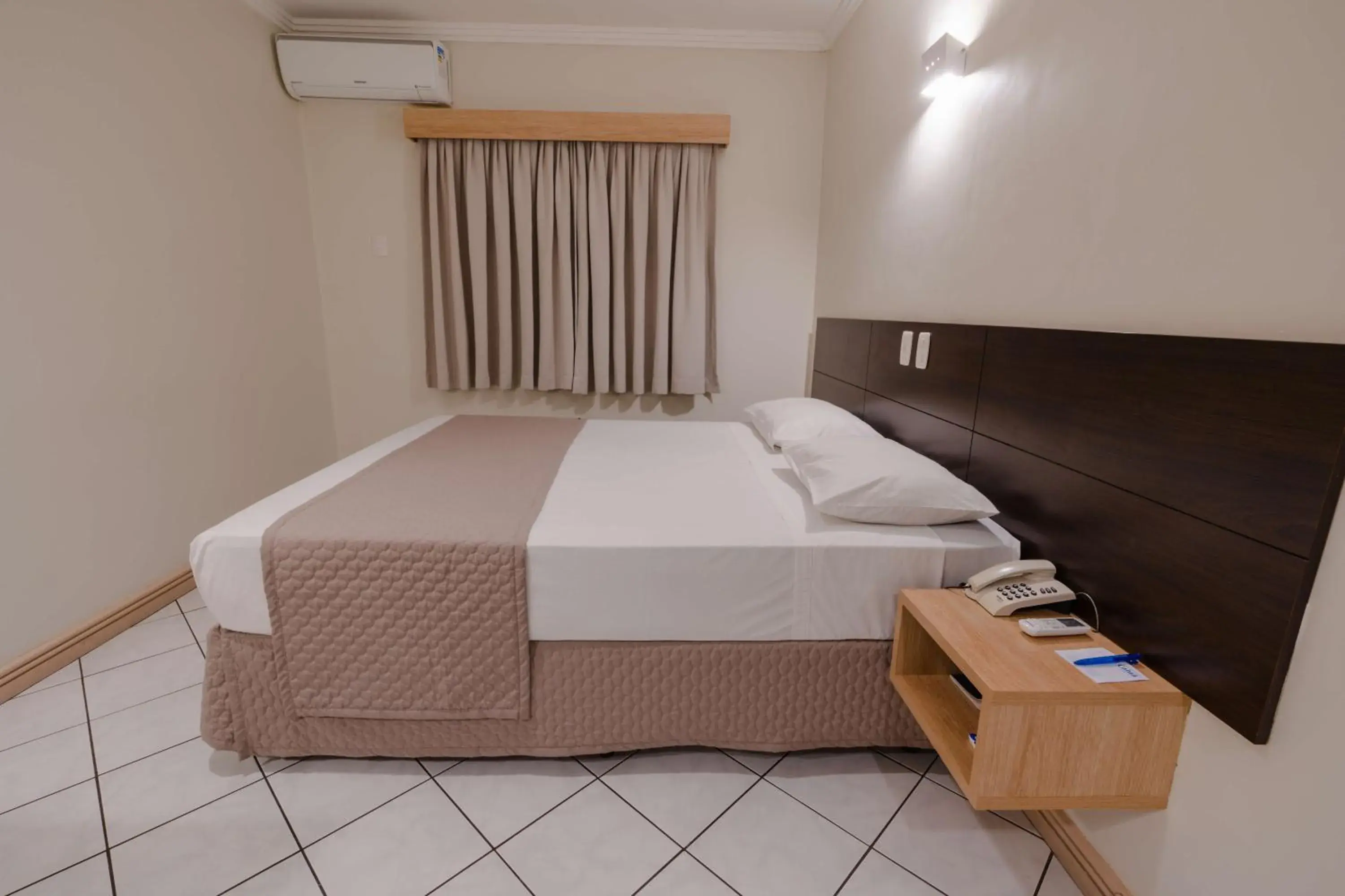 Bedroom, Bed in Hotel Caiuá Express Umuarama Bedroom, Bed in Hotel Caiuá Express Umuarama