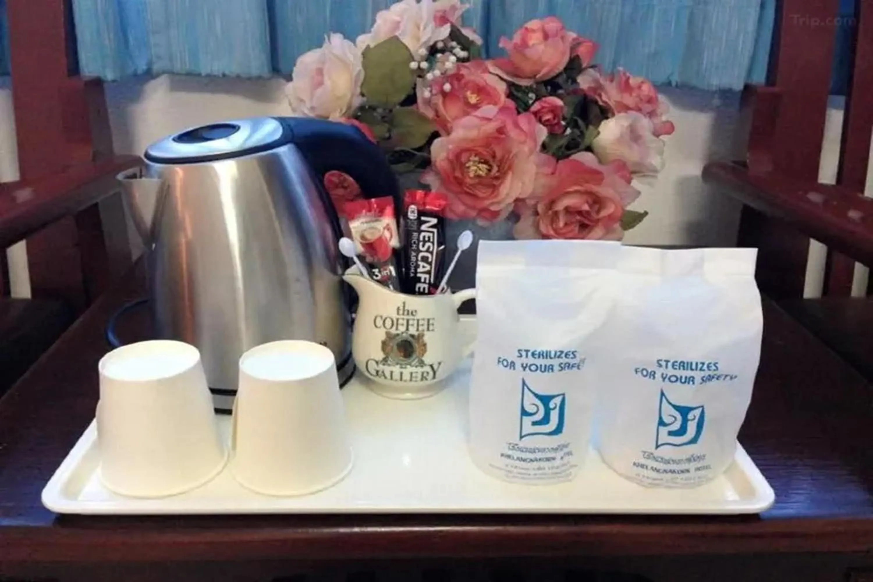 Coffee/tea facilities in Khelang Nakorn Hotel