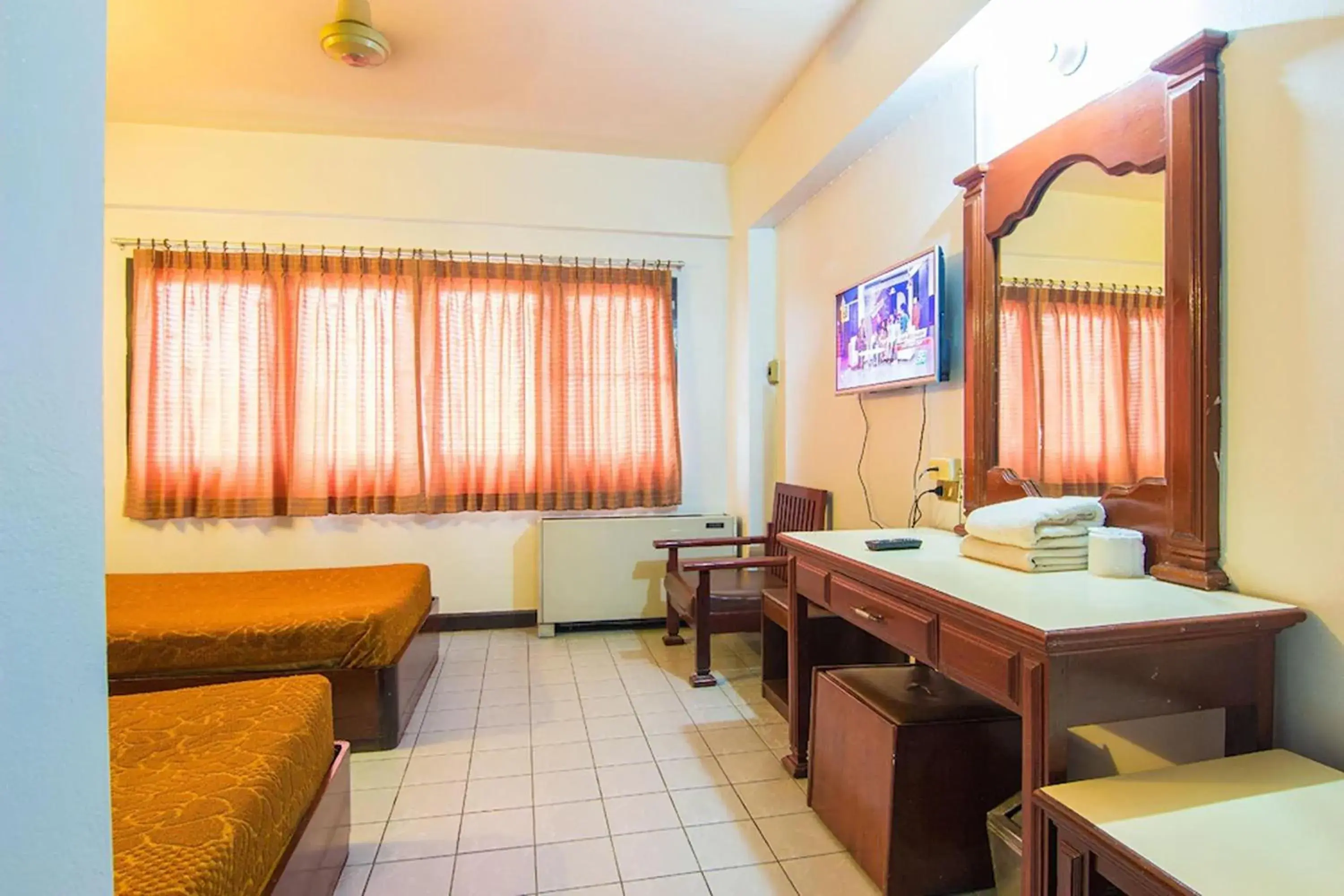 Bed in Khelang Nakorn Hotel Bed in Khelang Nakorn Hotel