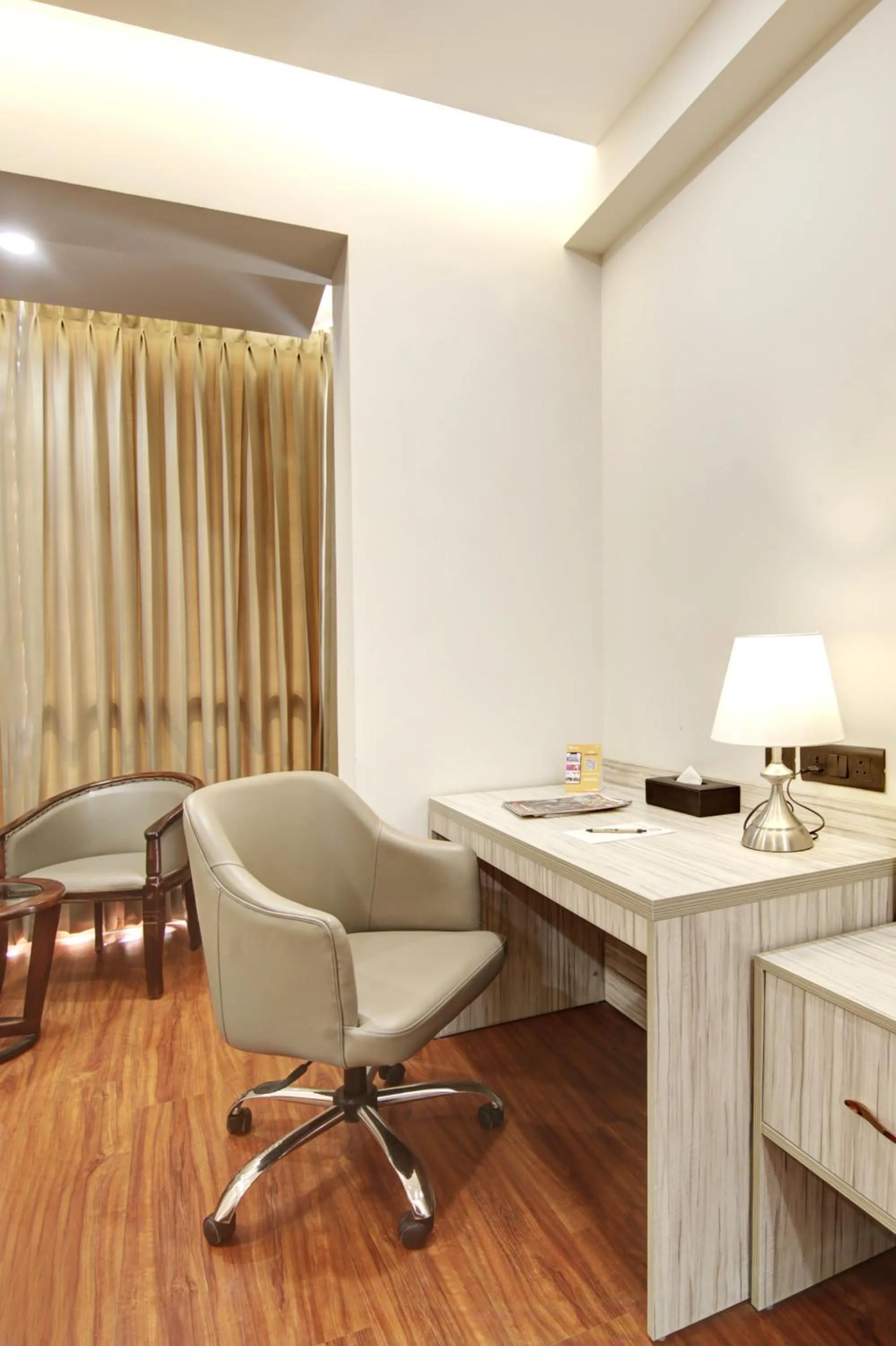 Seating area in Hotel 91 Millennium Huda