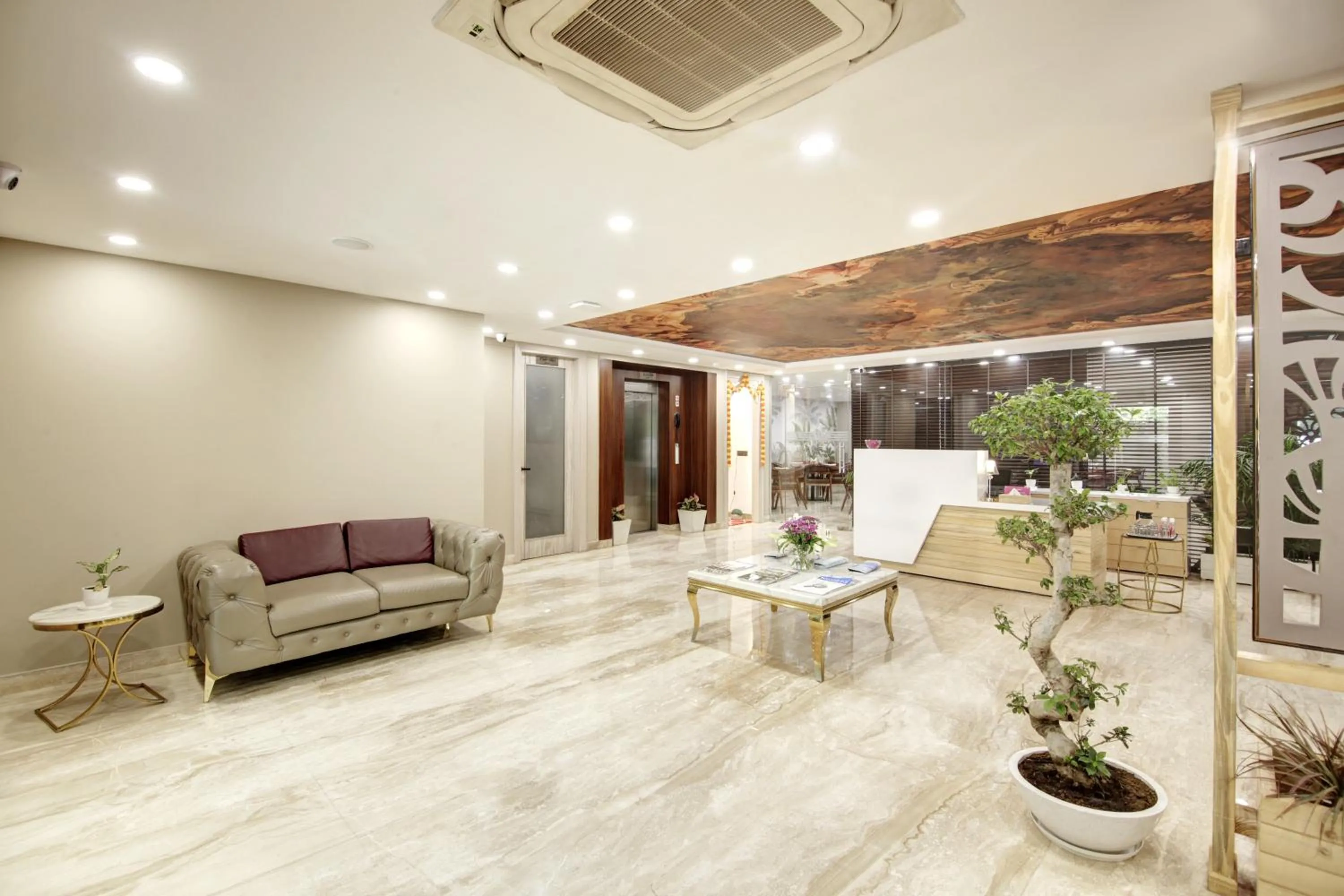 Property building in Hotel 91 Millennium Huda