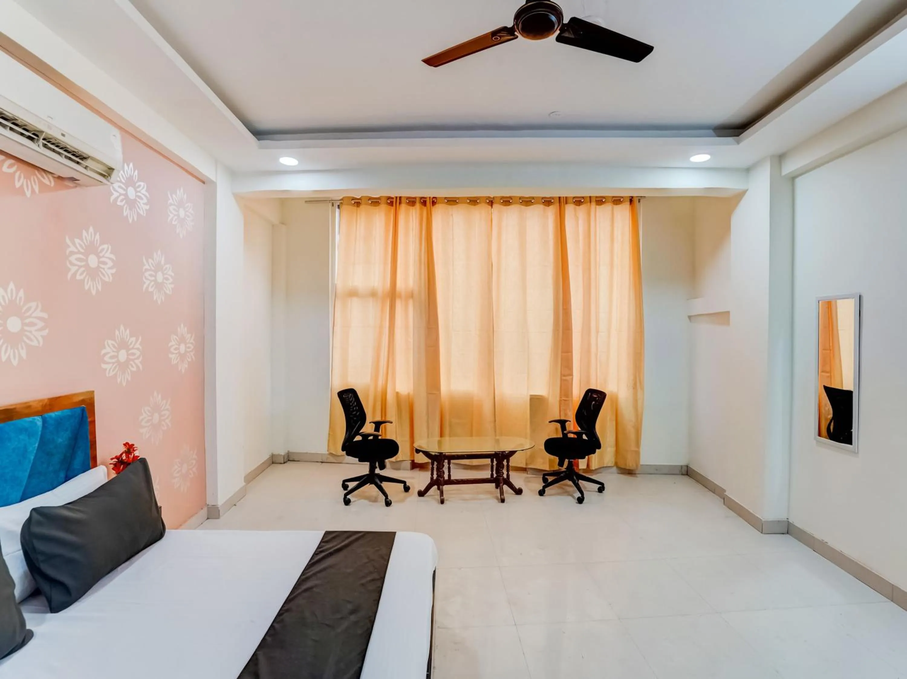 Bedroom in Hotel O The Moon