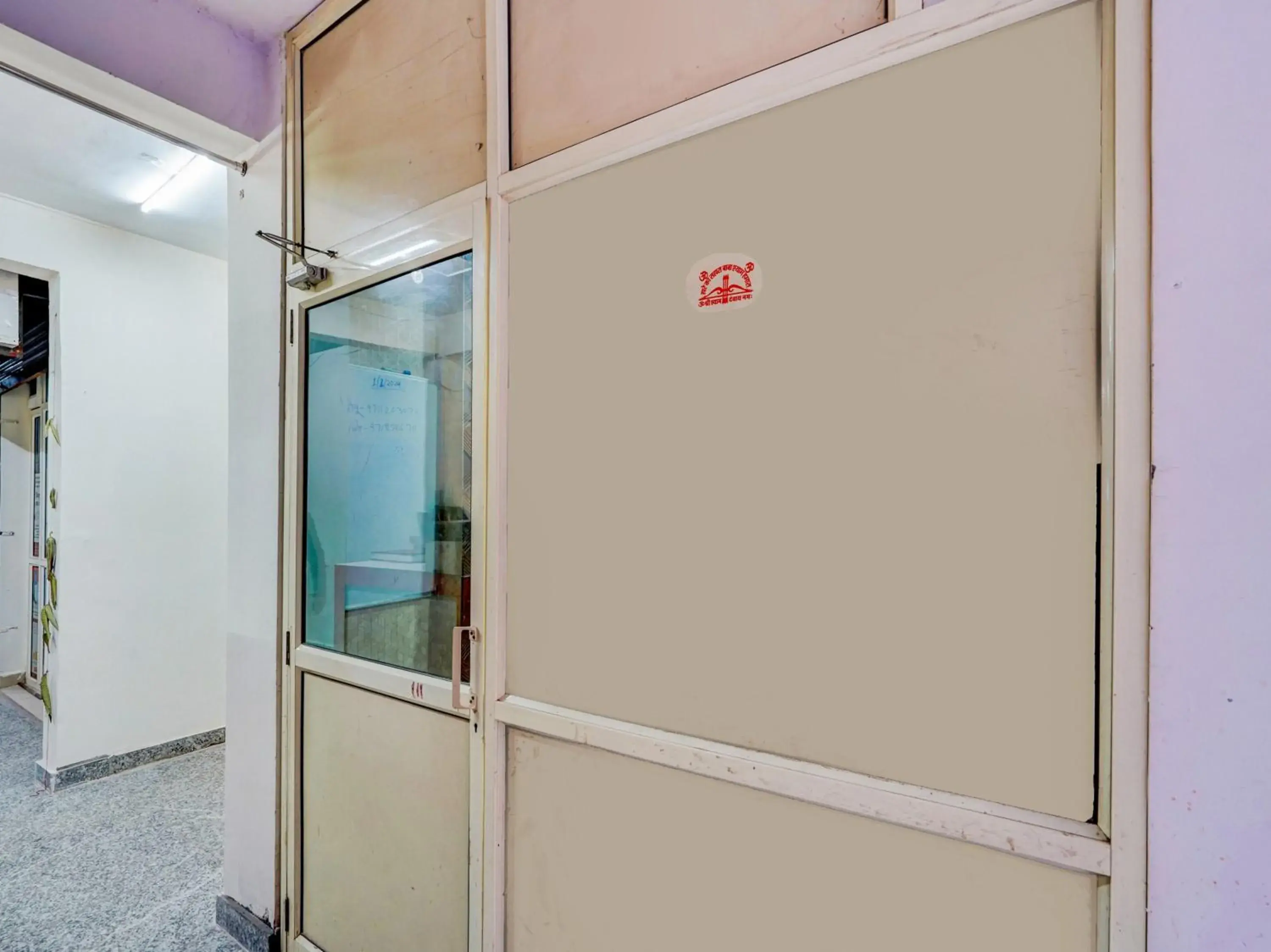 Facade/entrance in Hotel O The Moon Facade/entrance in Hotel O The Moon