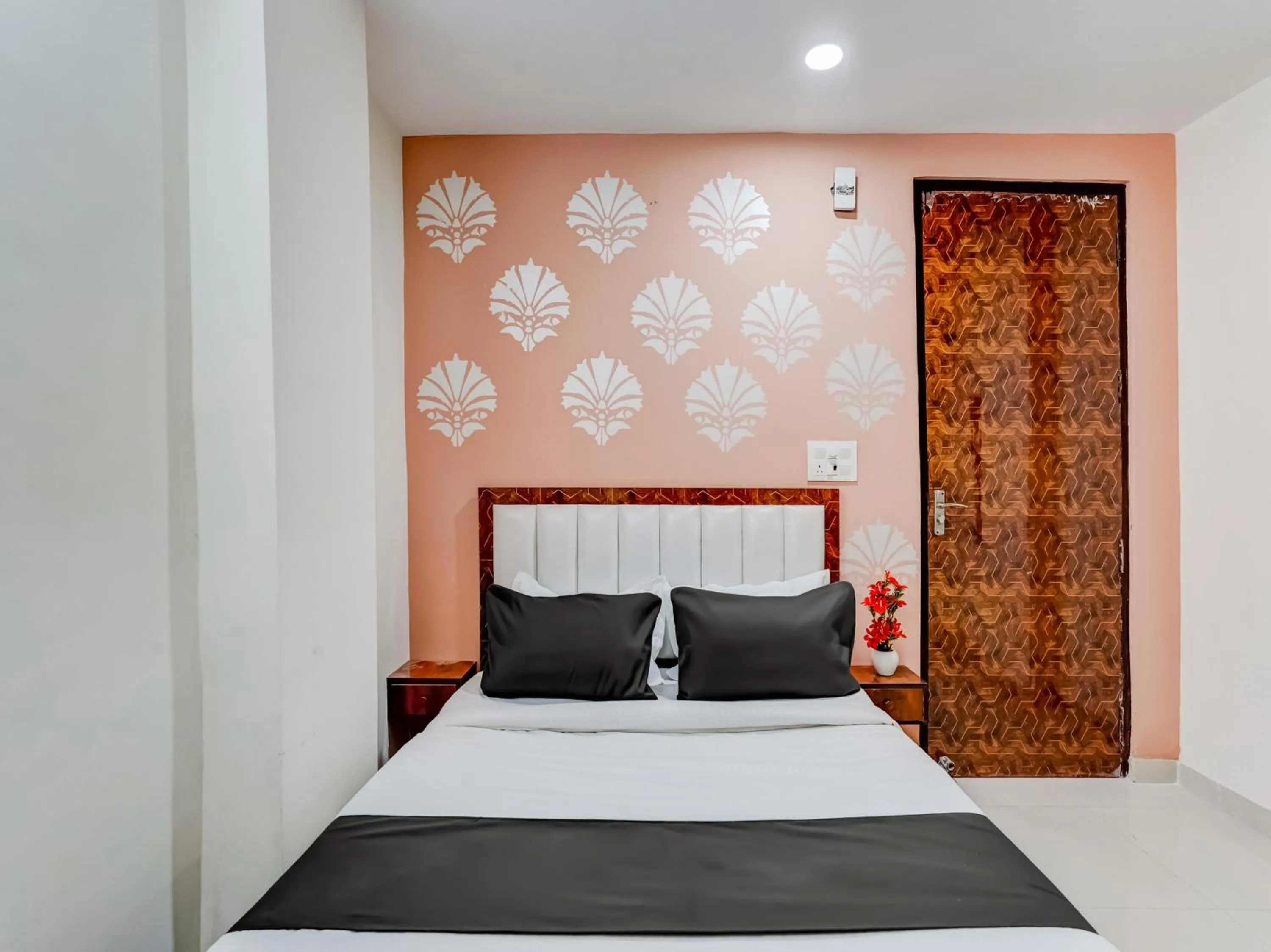 Bedroom, Bed in Hotel O The Moon